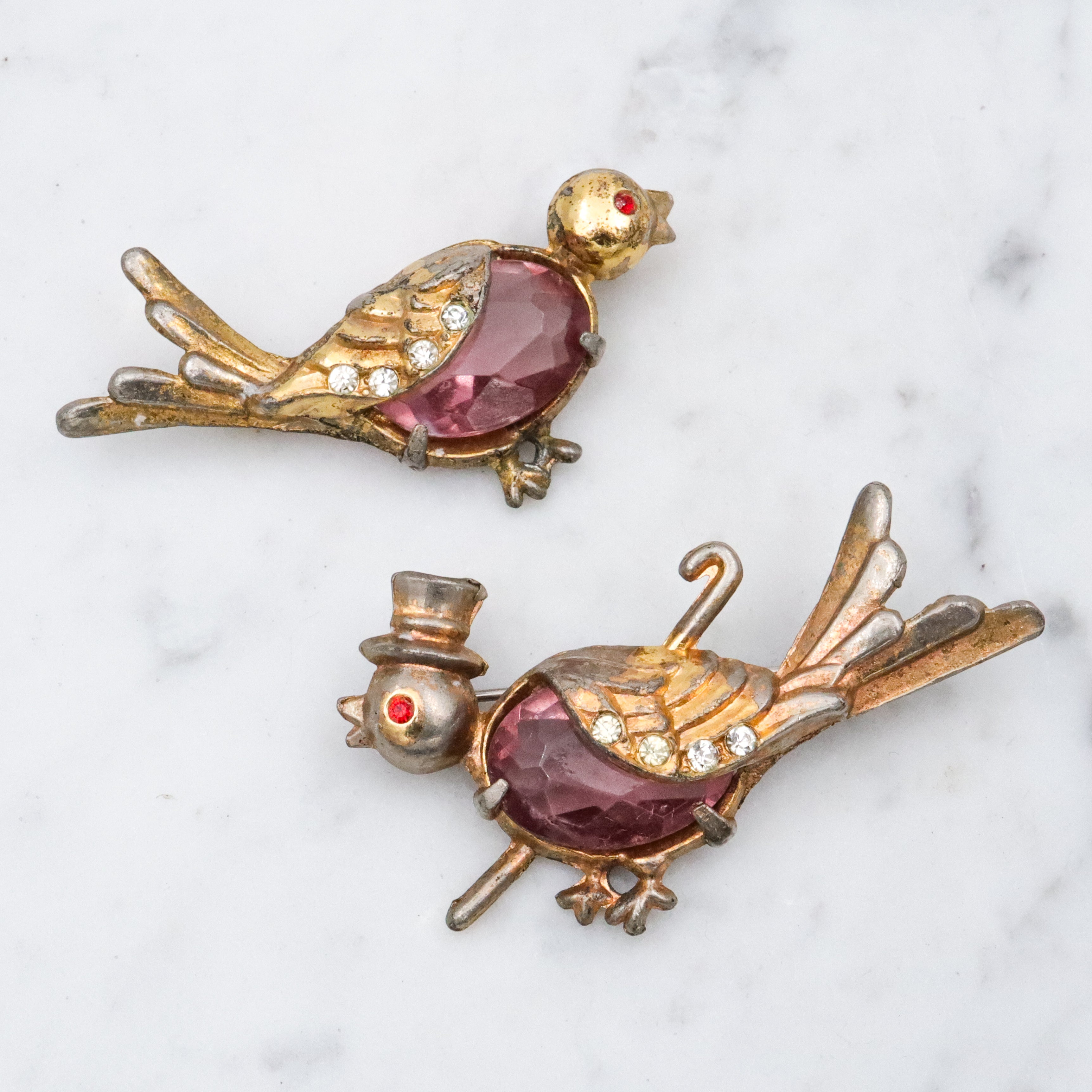 40s Pair of jelly belly lovebirds pins