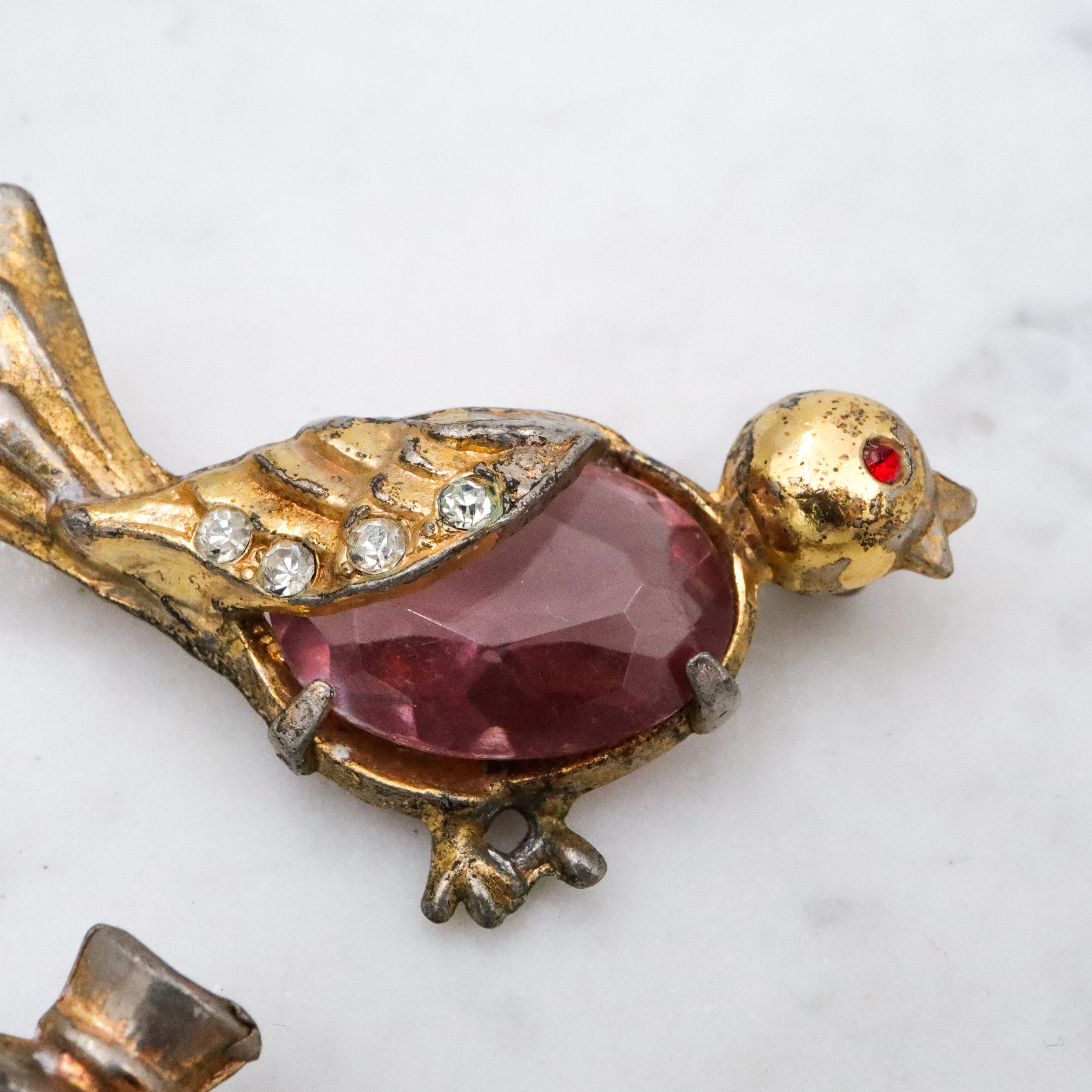40s Pair of jelly belly lovebirds pins
