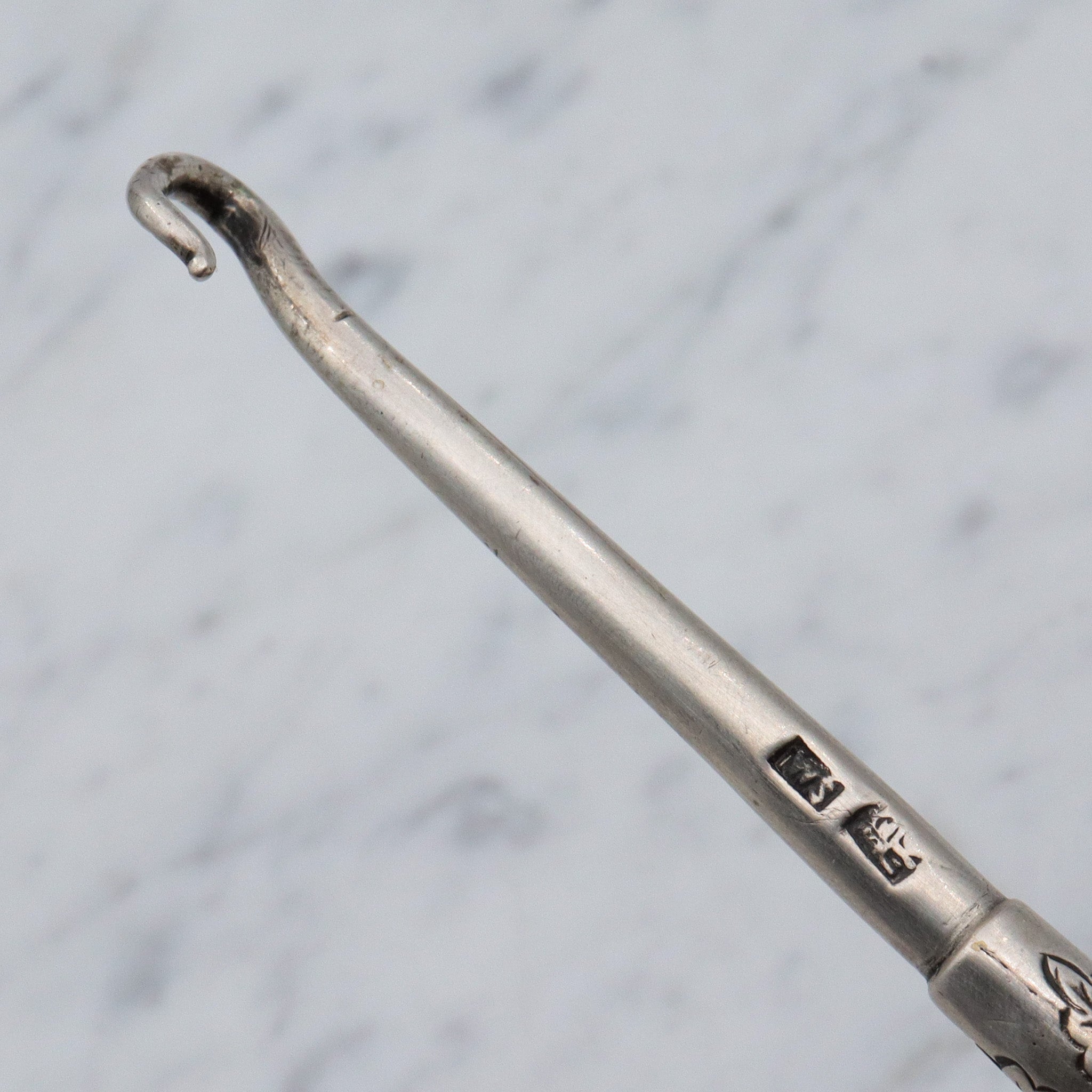 Rare Victorian Chinese export silver Chrysanthemum button hook