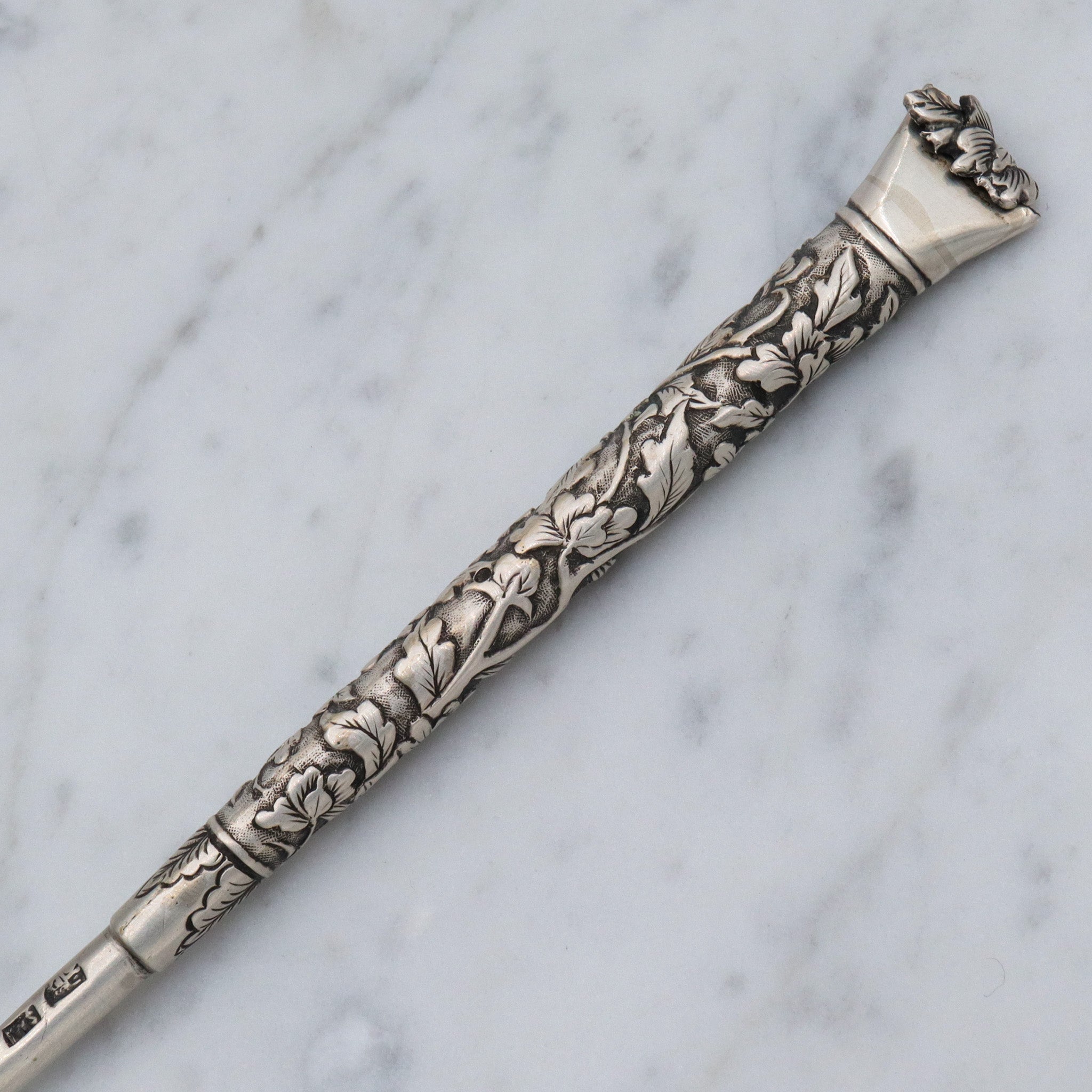 Rare Victorian Chinese export silver Chrysanthemum button hook