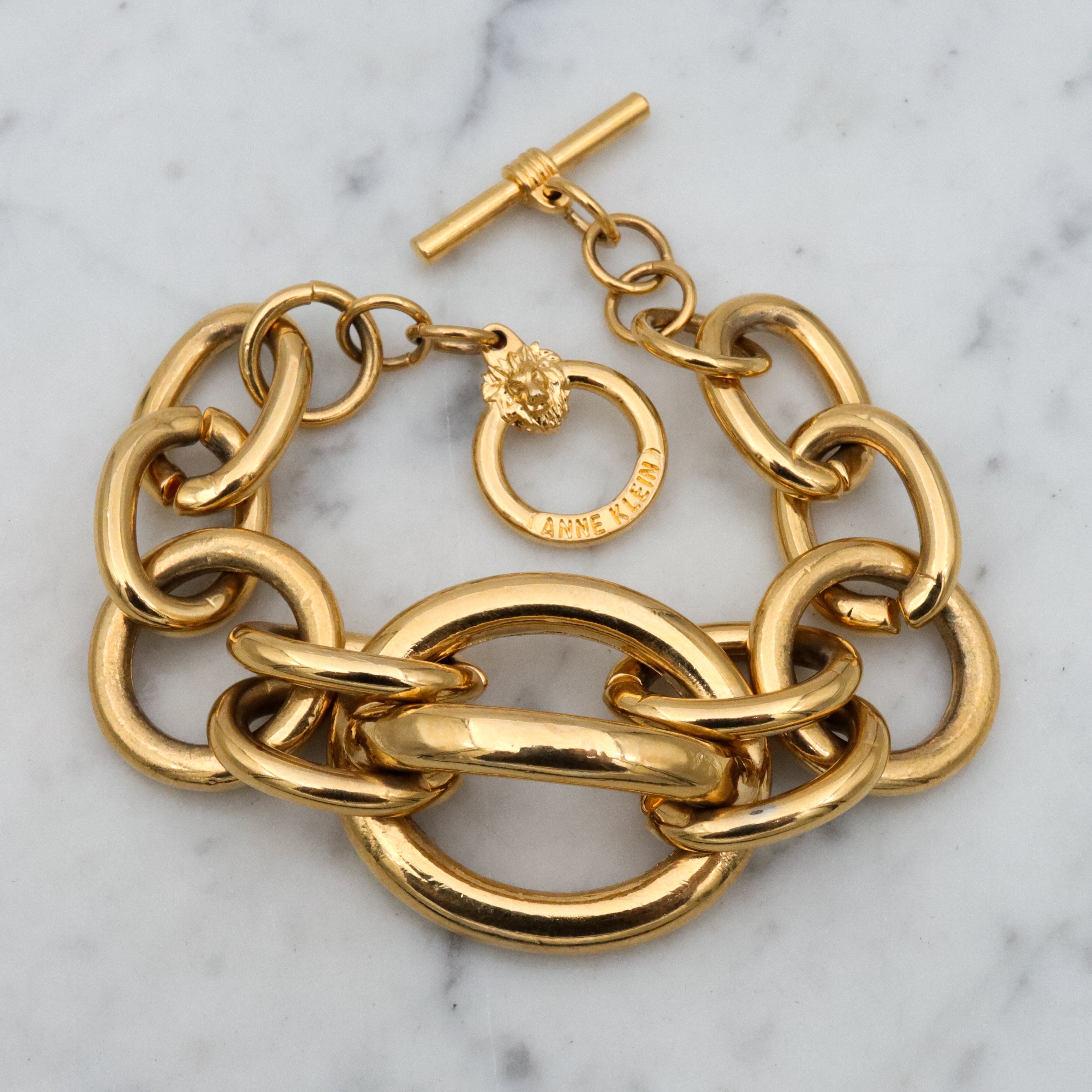 Unique 80s Anne Klein chunky gold plated oval link bracelet w/toggle clasp