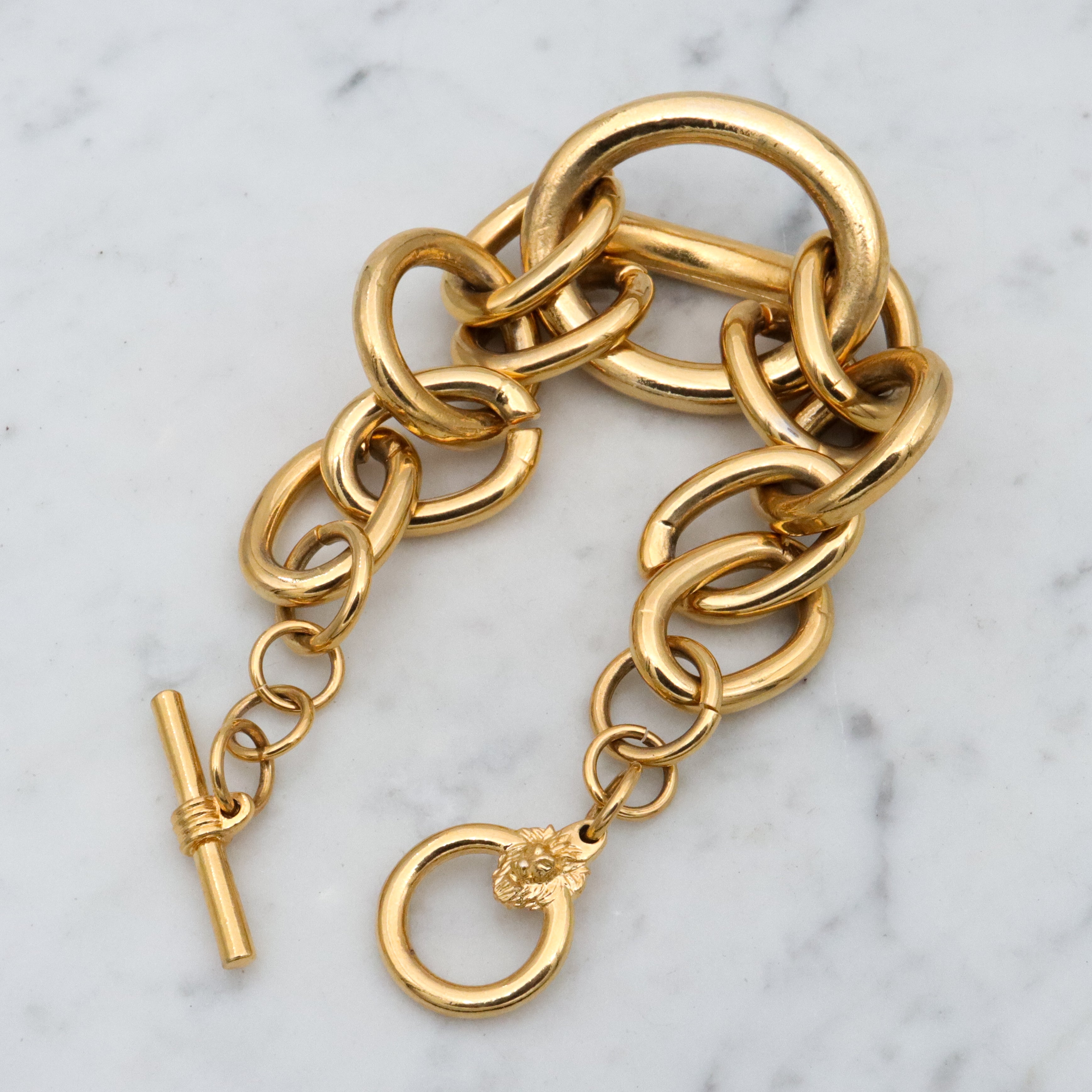 Unique 80s Anne Klein chunky gold plated oval link bracelet w/toggle clasp