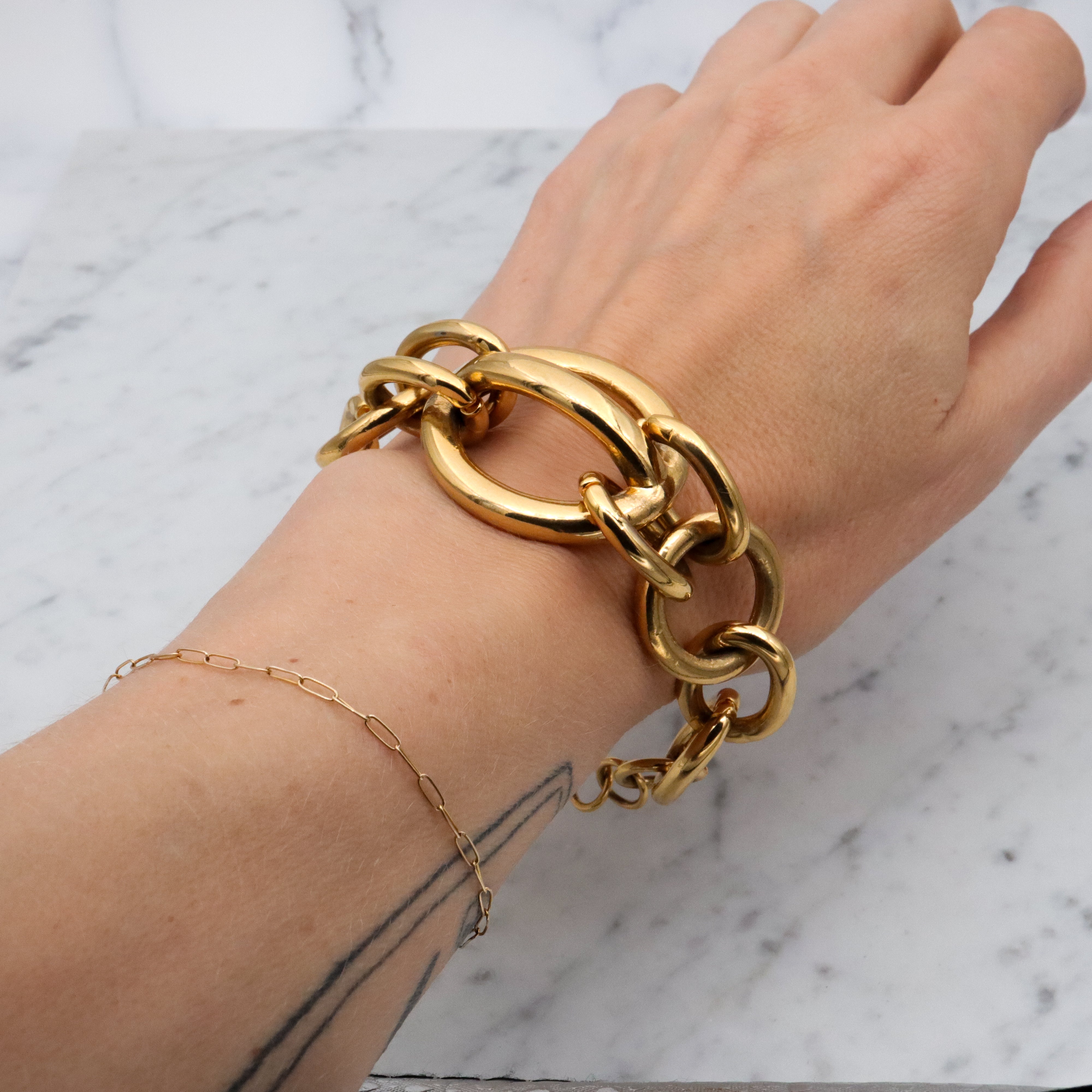 Unique 80s Anne Klein chunky gold plated oval link bracelet w/toggle clasp