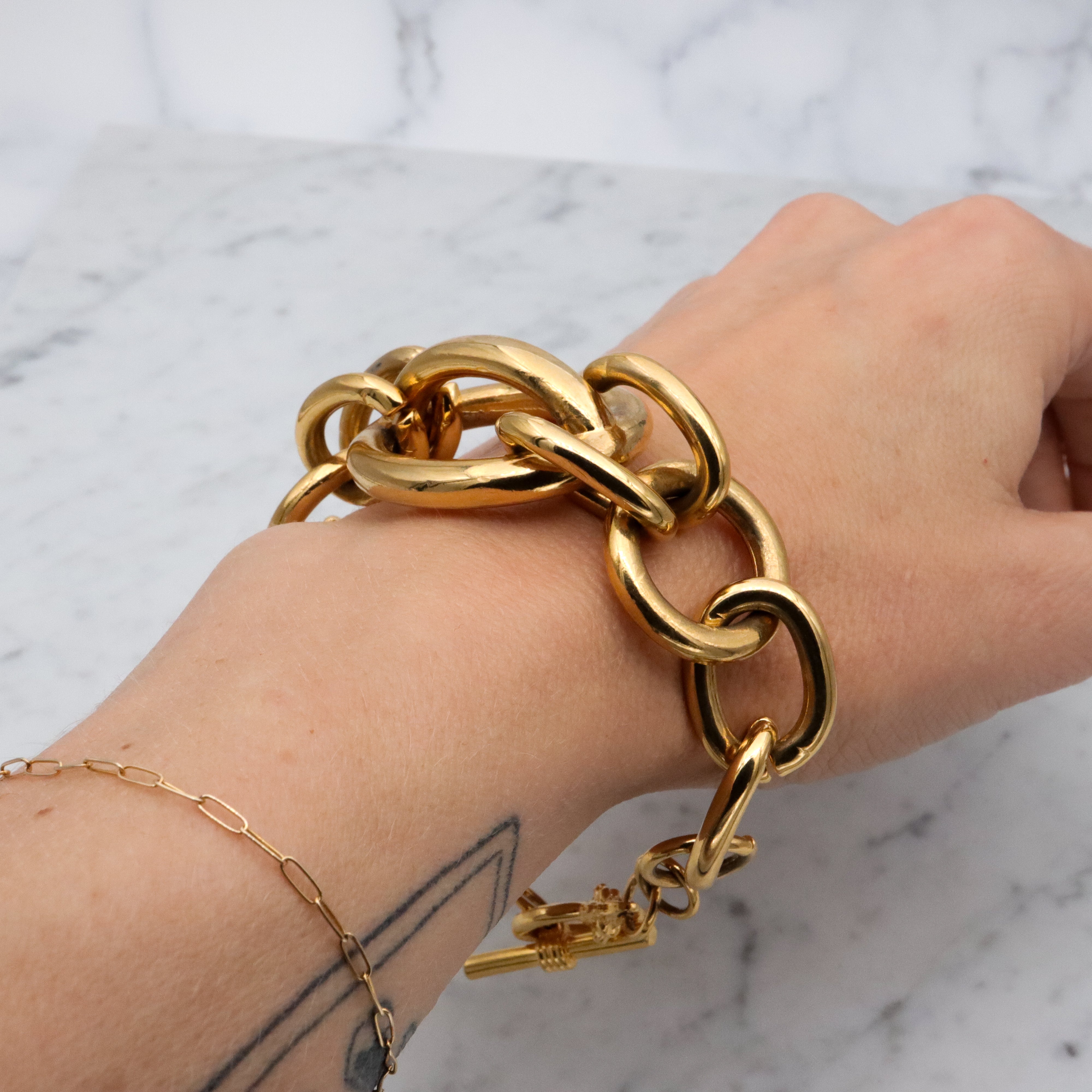 Unique 80s Anne Klein chunky gold plated oval link bracelet w/toggle clasp
