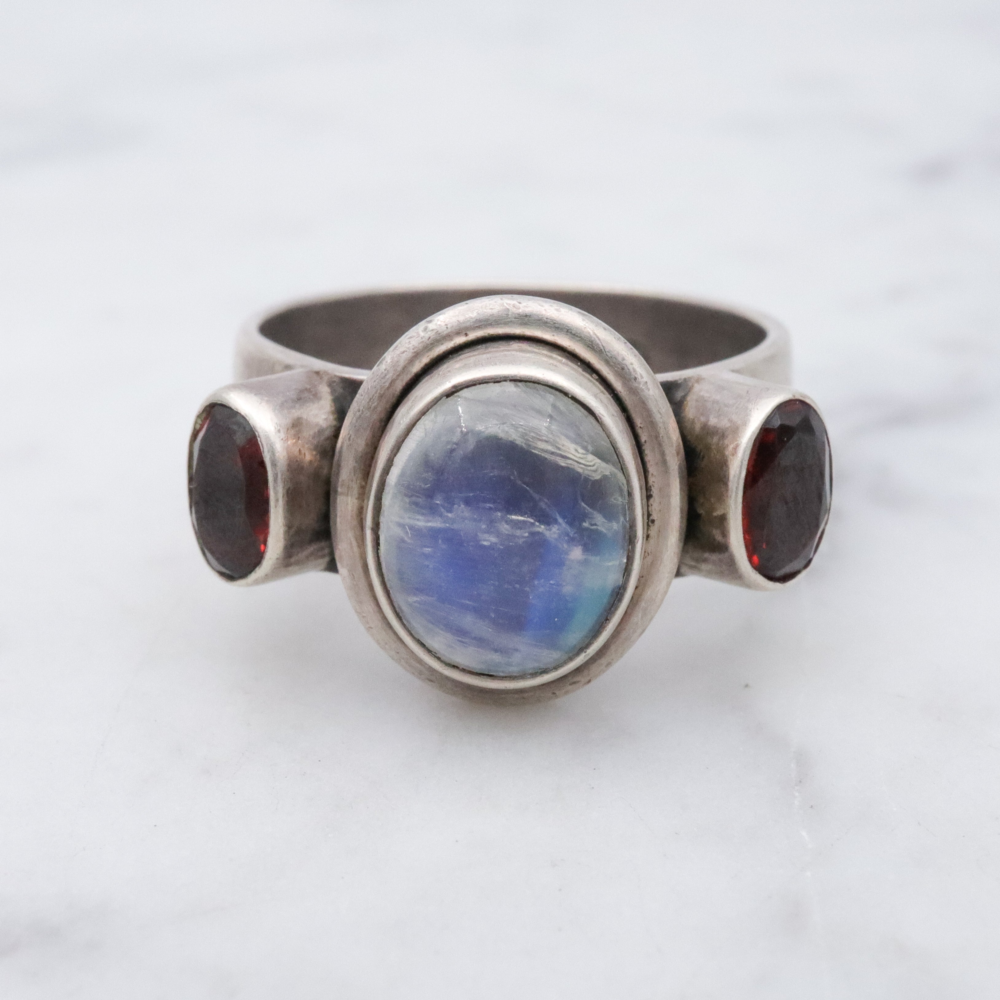 Vintage rainbow moonstone & garnet sterling ring, sz 7.5