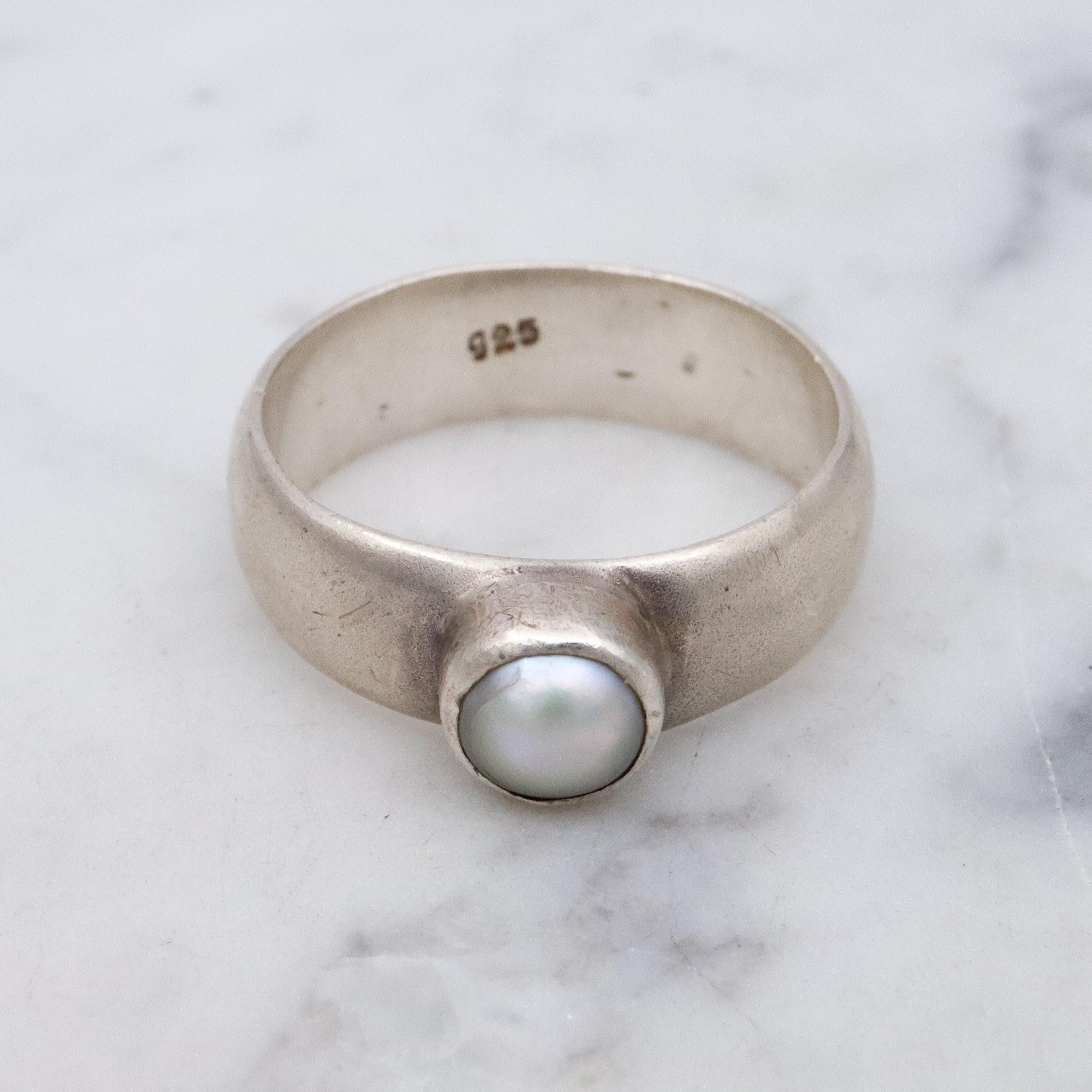 Vintage genuine mabe pearl thick band sterling ring, size 9