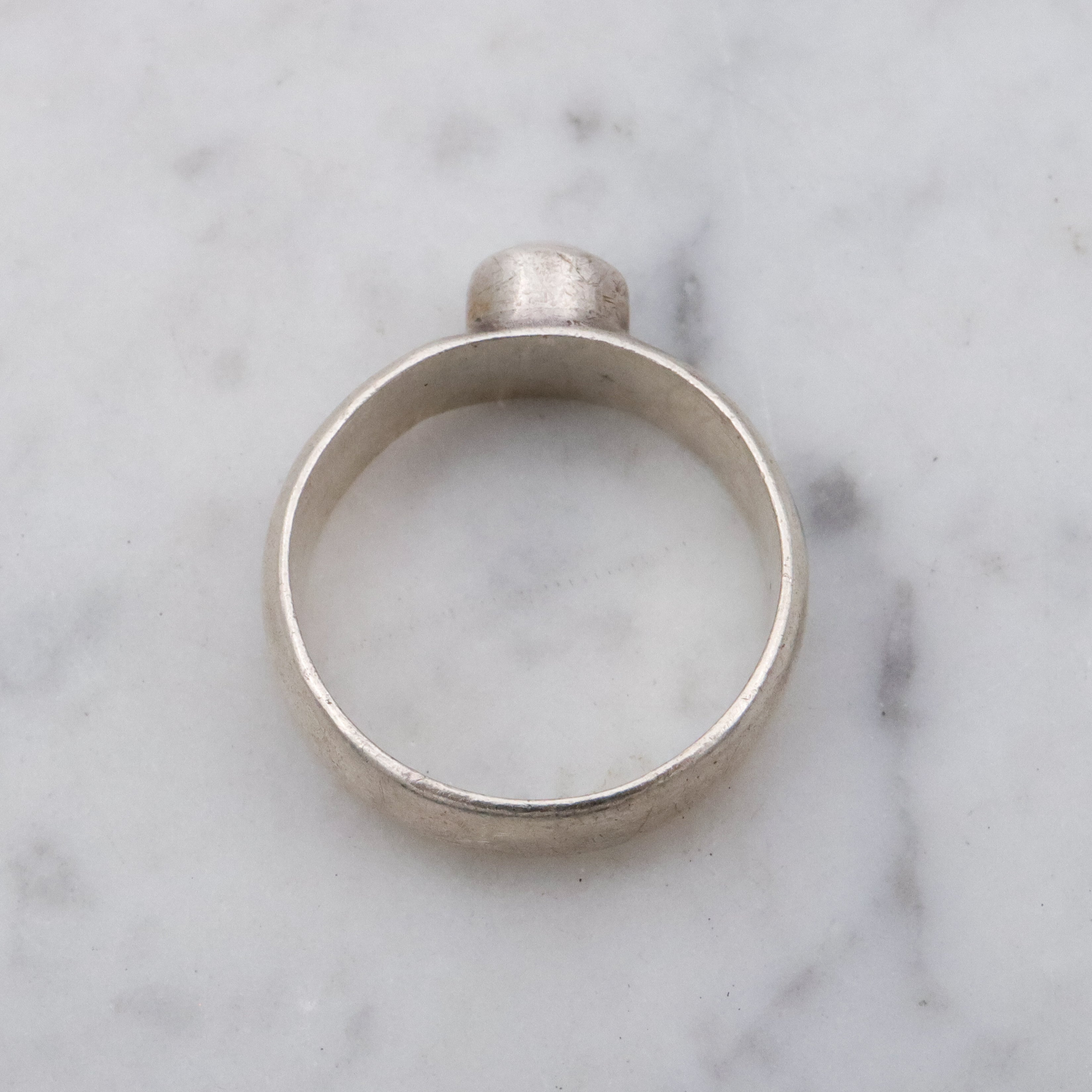 Vintage genuine mabe pearl thick band sterling ring, size 9