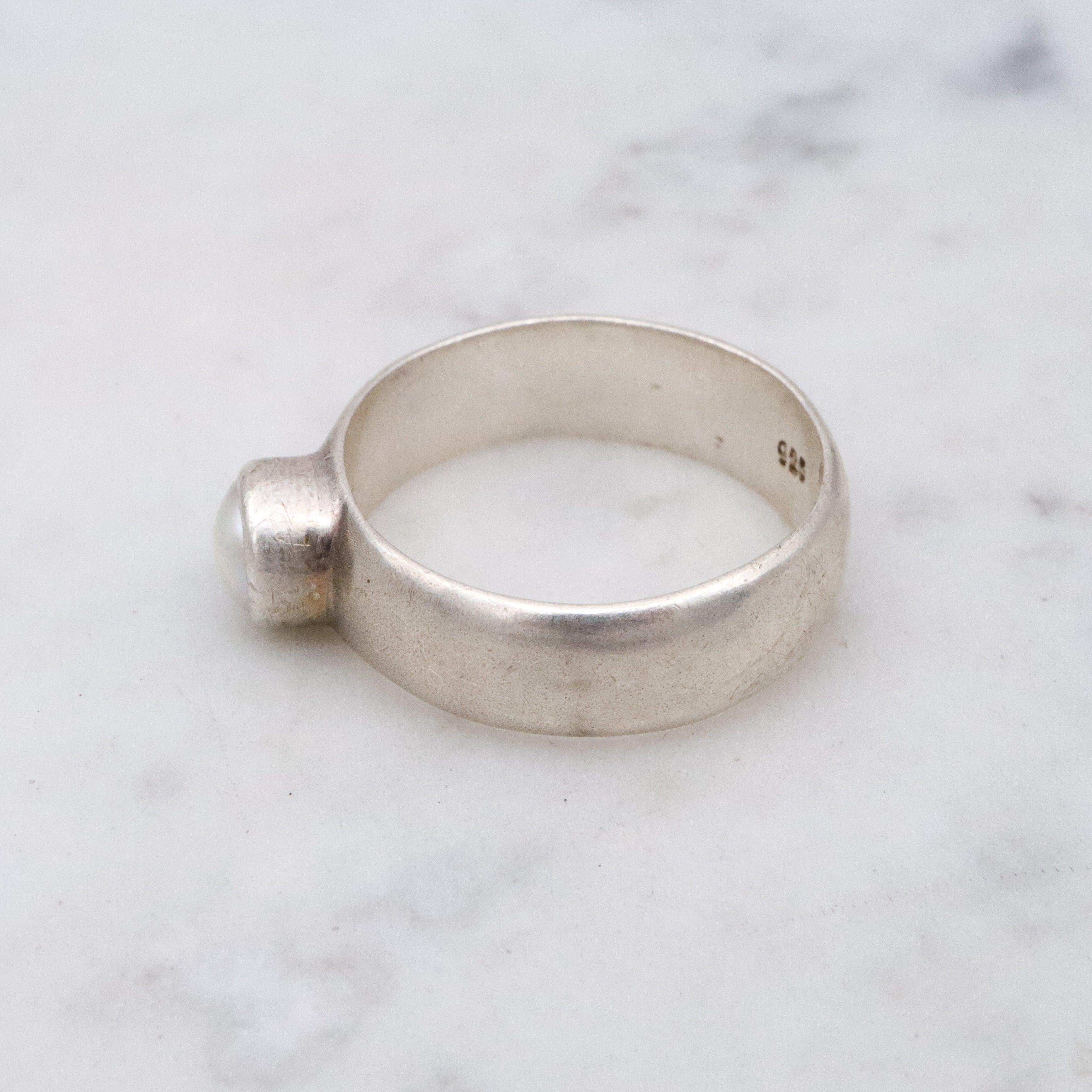 Vintage genuine mabe pearl thick band sterling ring, size 9