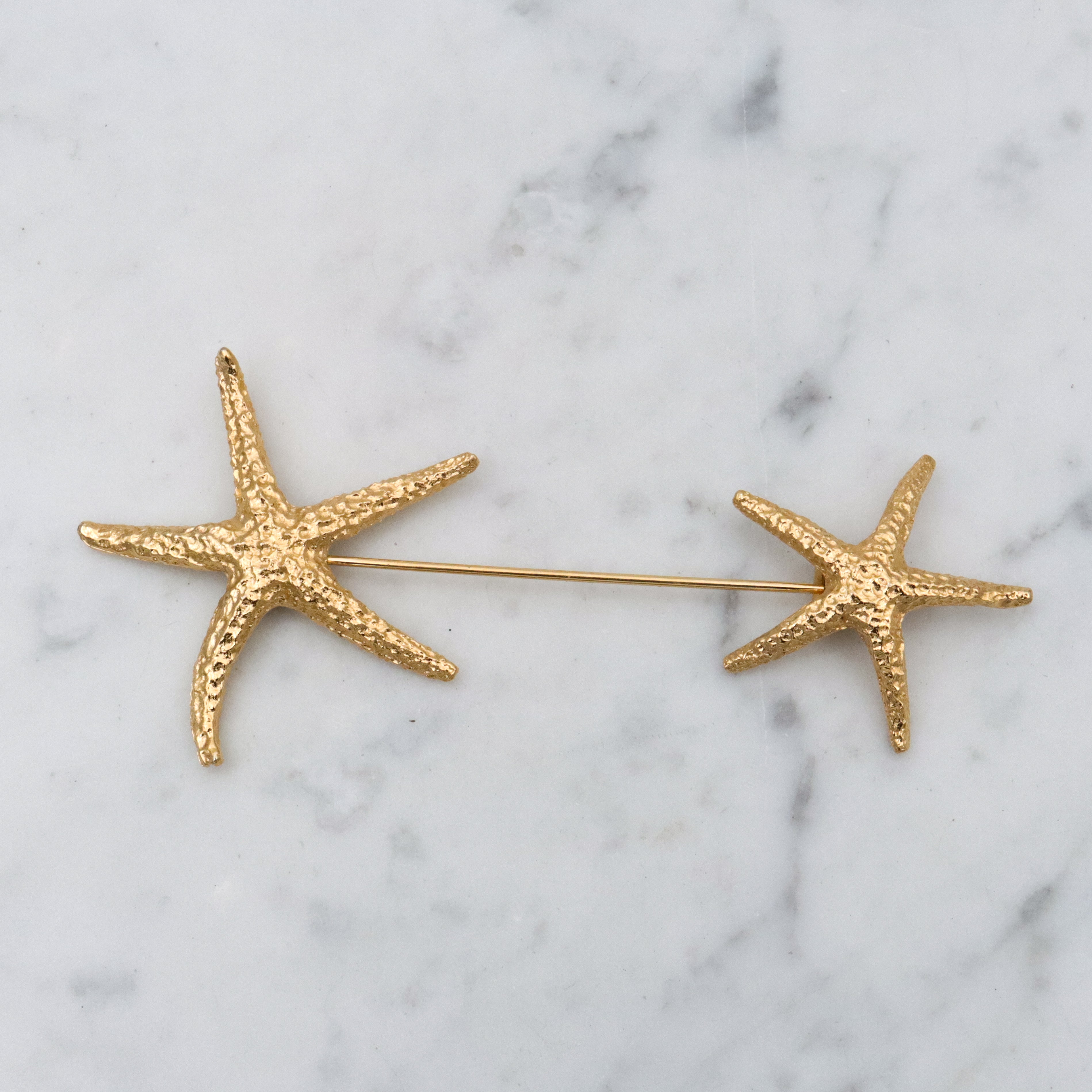 Vintage gold tone double starfish jabot pin