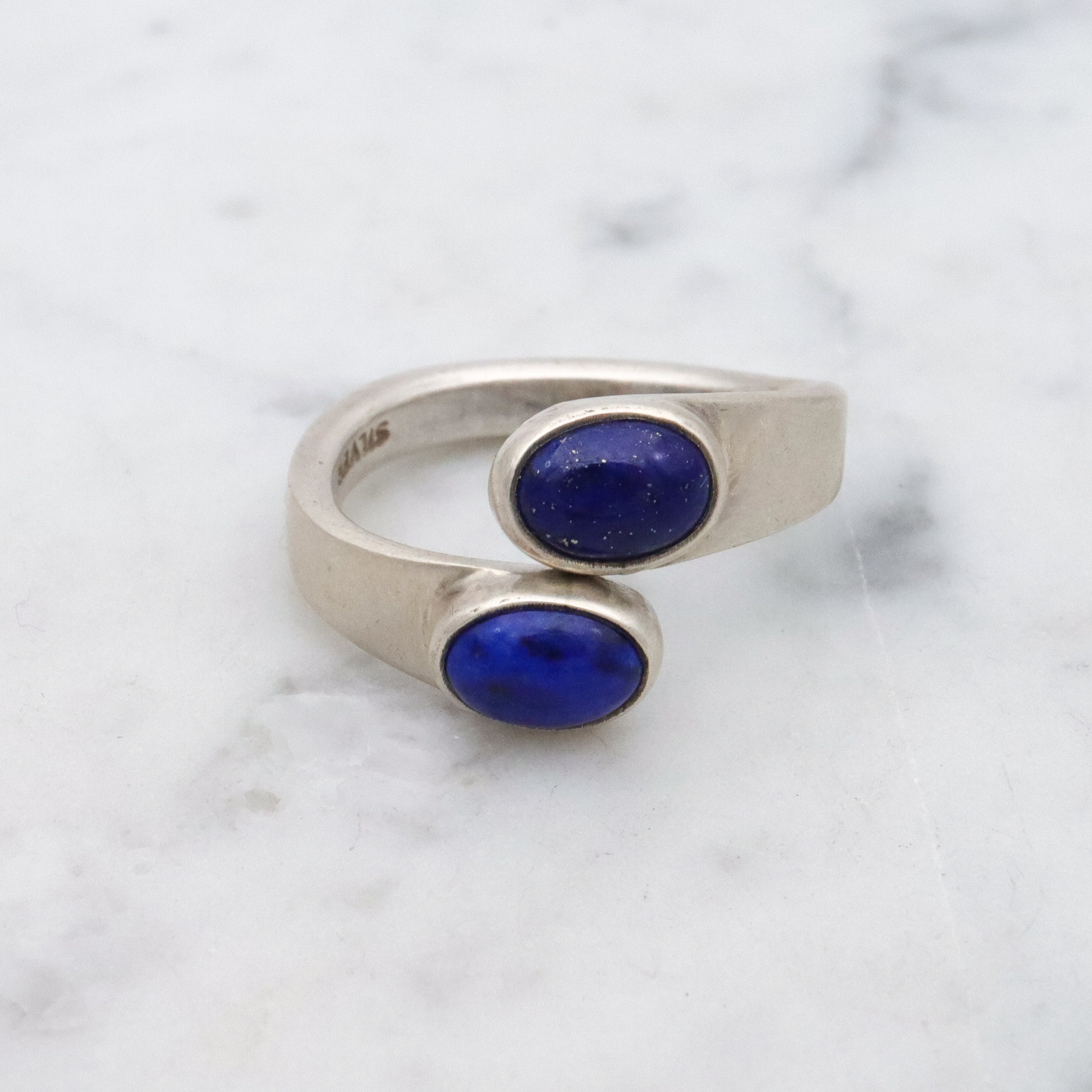 Vintage silver modernist & lapis wrap ring, sz 6.5