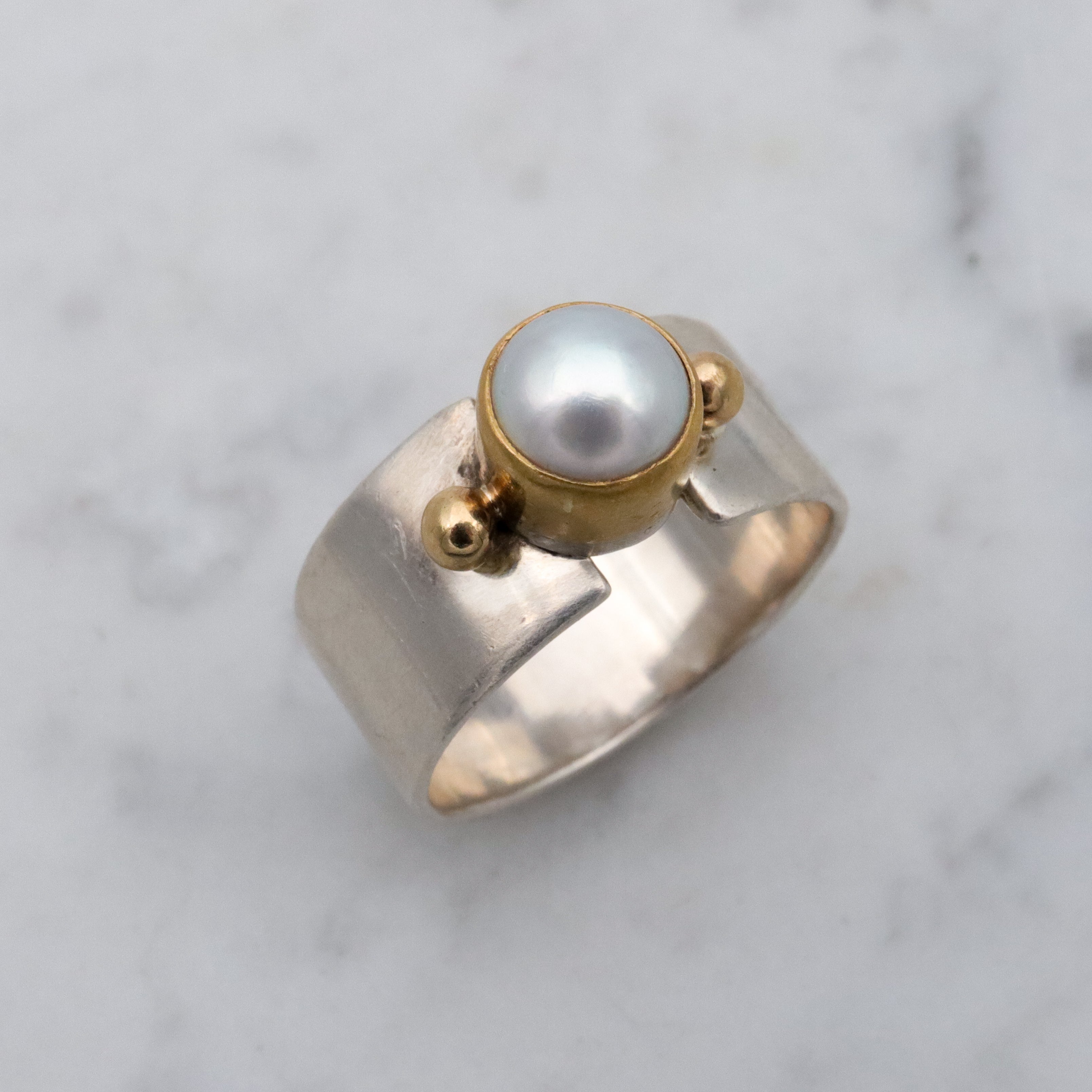 Vintage Mod sterling & gold mabe pearl ring, size 7.5