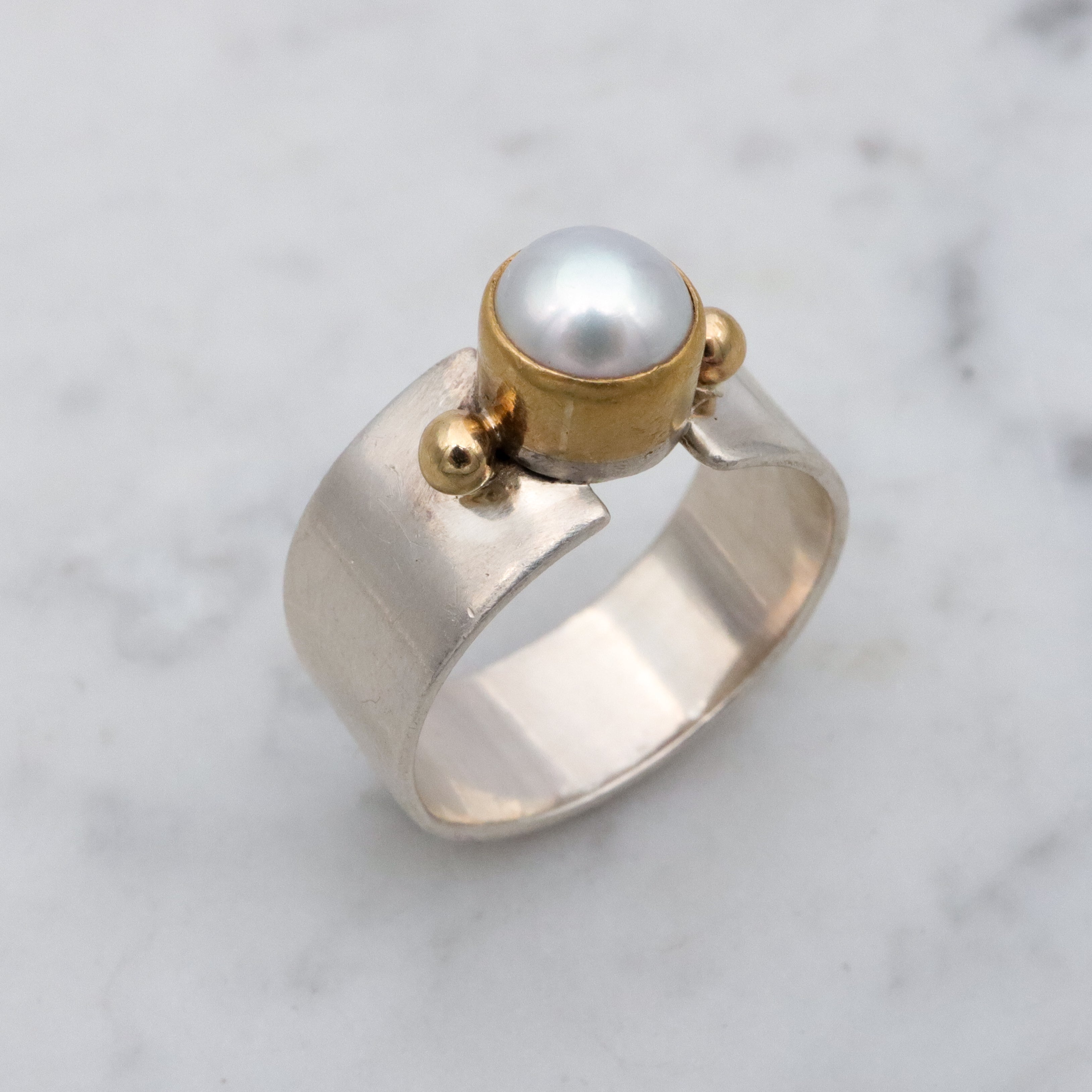 Vintage Mod sterling & gold mabe pearl ring, size 7.5