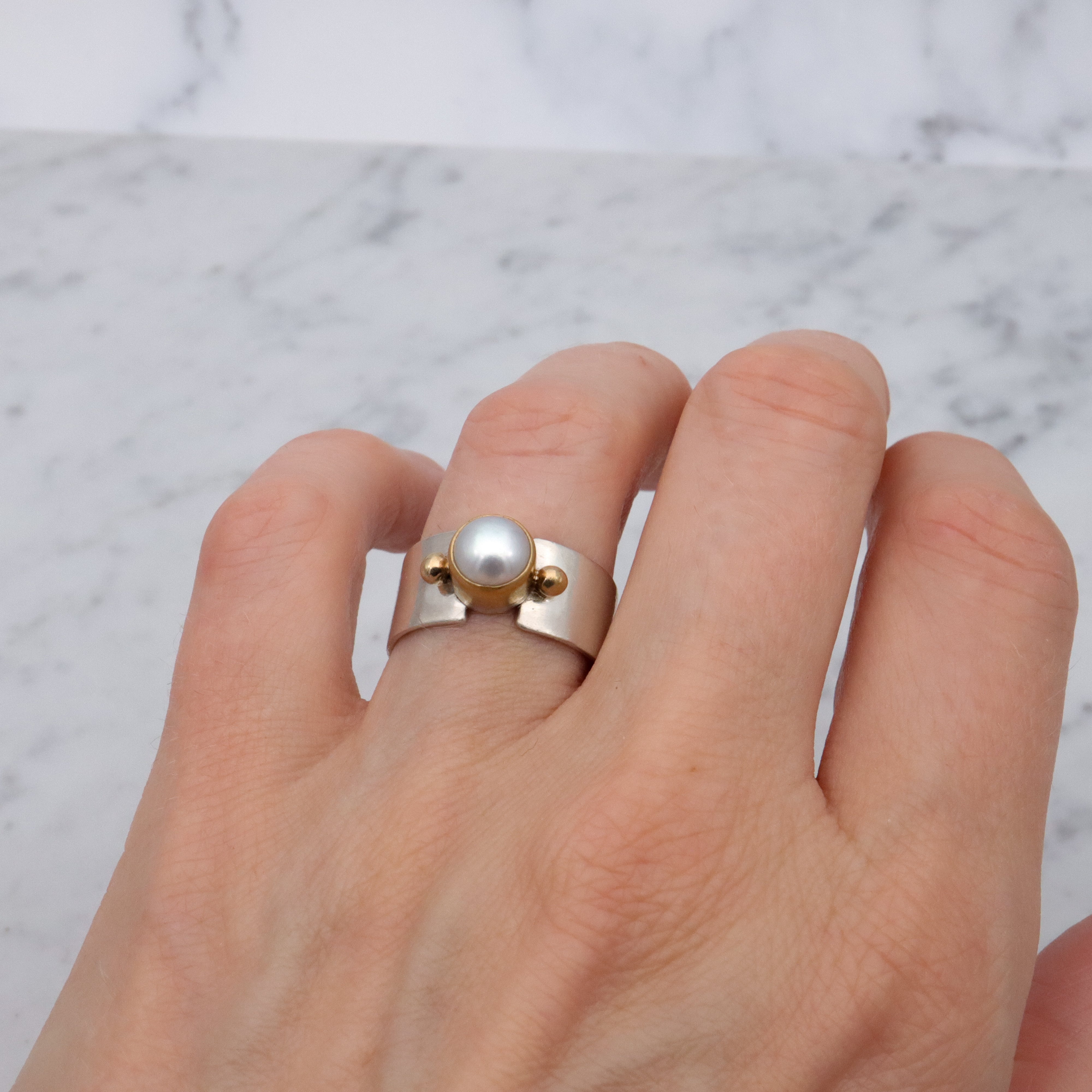 Vintage Mod sterling & gold mabe pearl ring, size 7.5