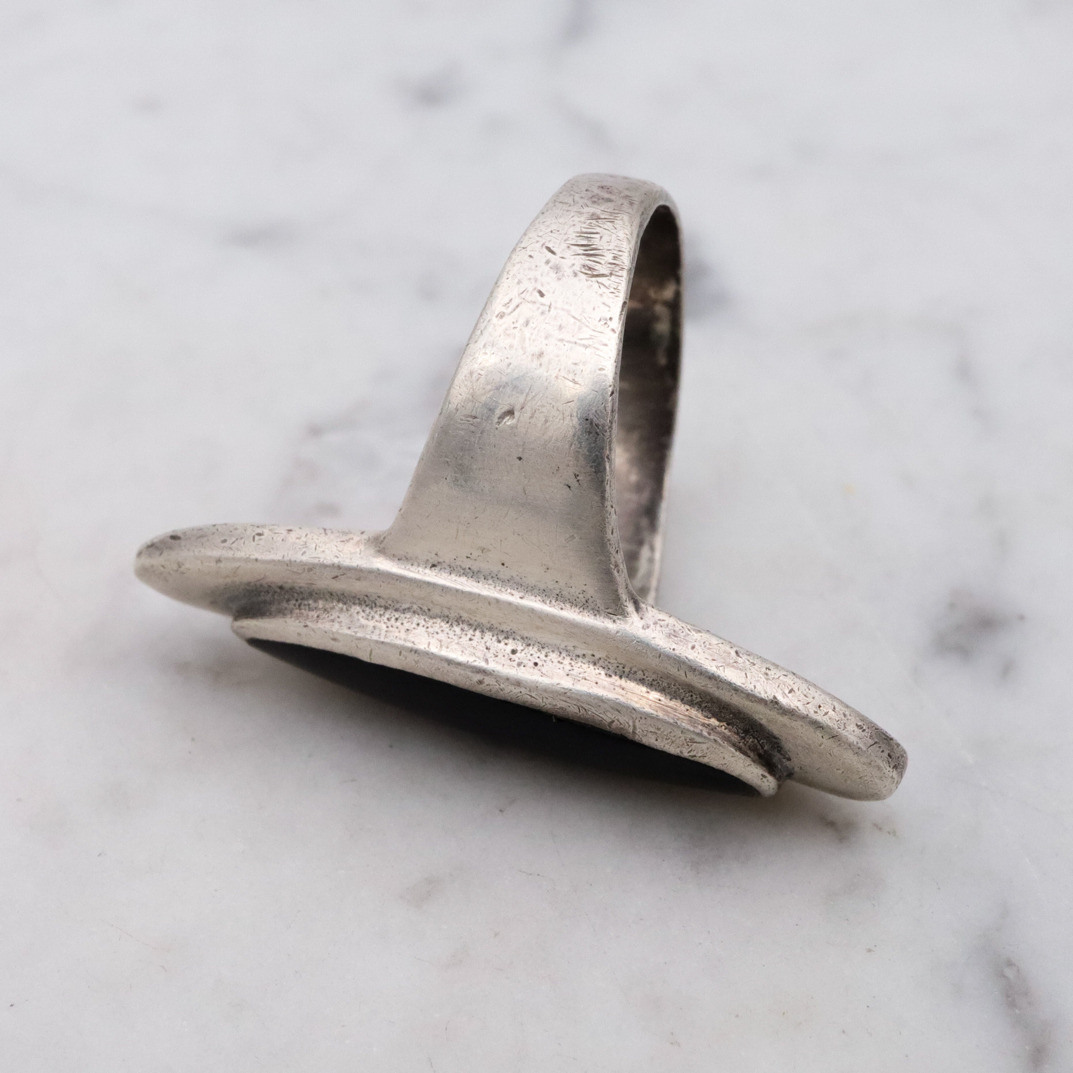 Retro sterling & onyx long navette ring, size 8
