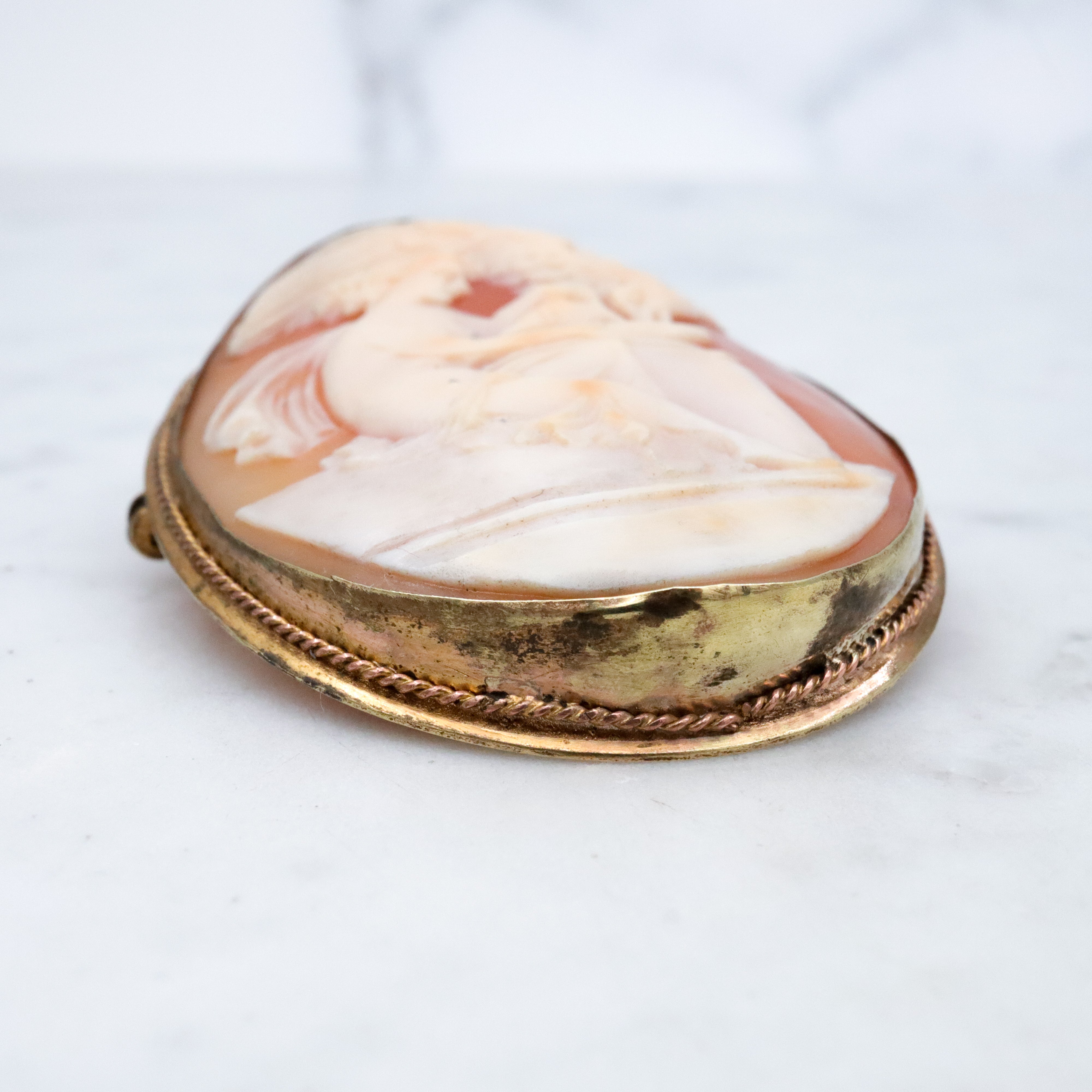 Victorian Hebe goddess shell cameo brooch/pendant combo