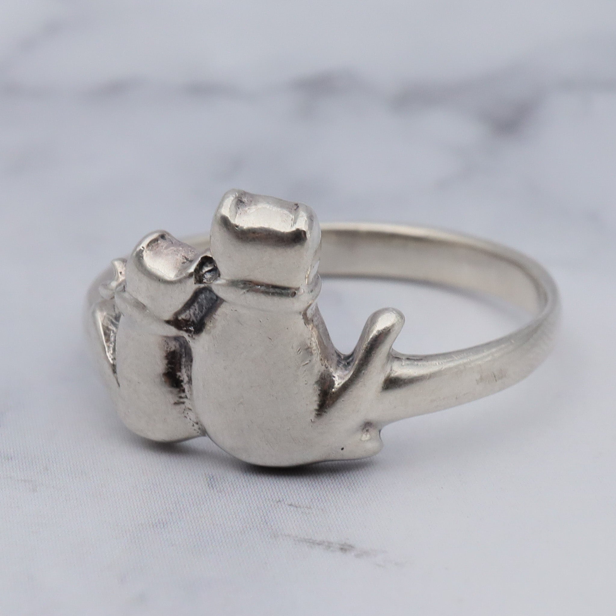 Vintage sterling silver cat ring, sz 9