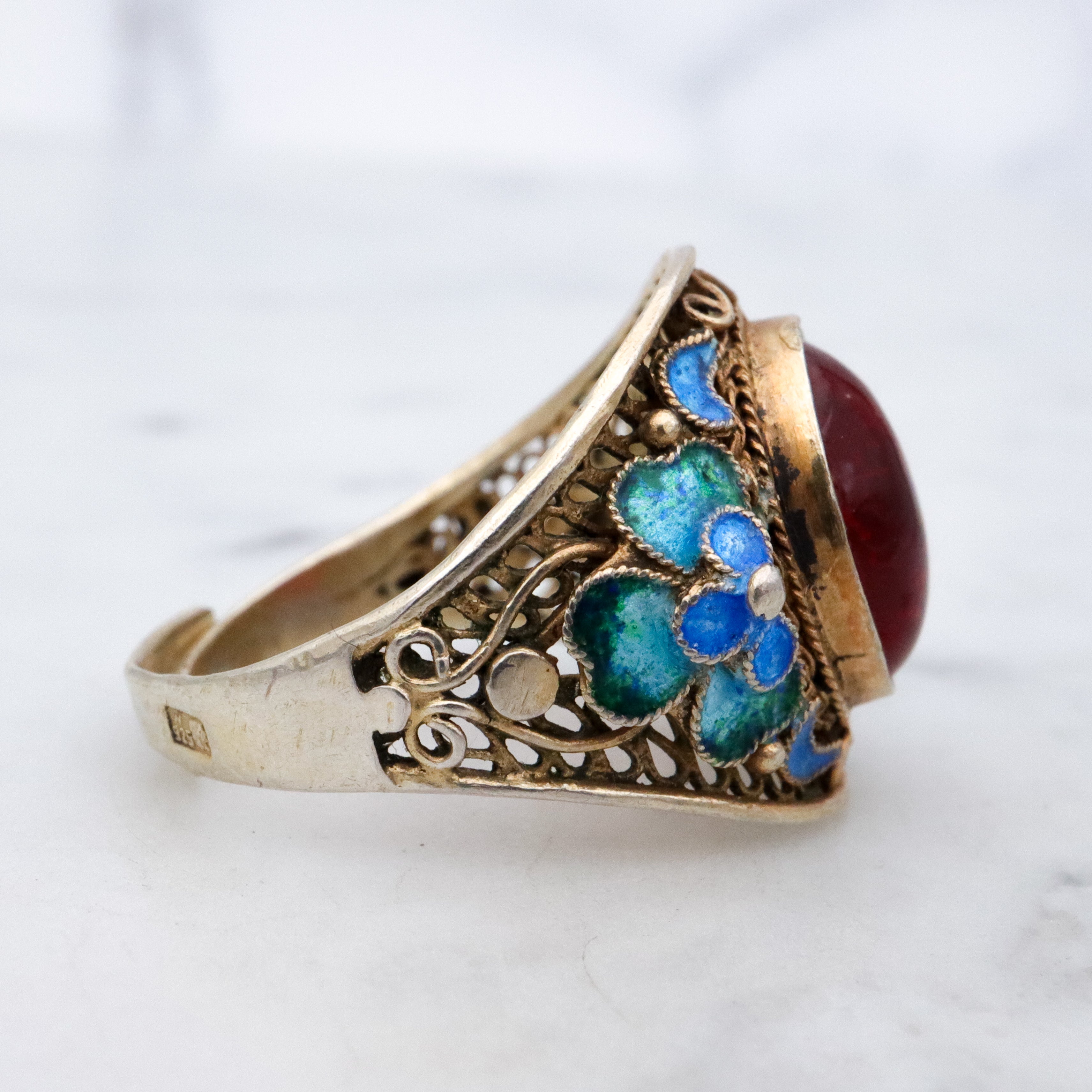 Retro Chinese Export gilt sterling filigree enamel flower ring, size 8 adj