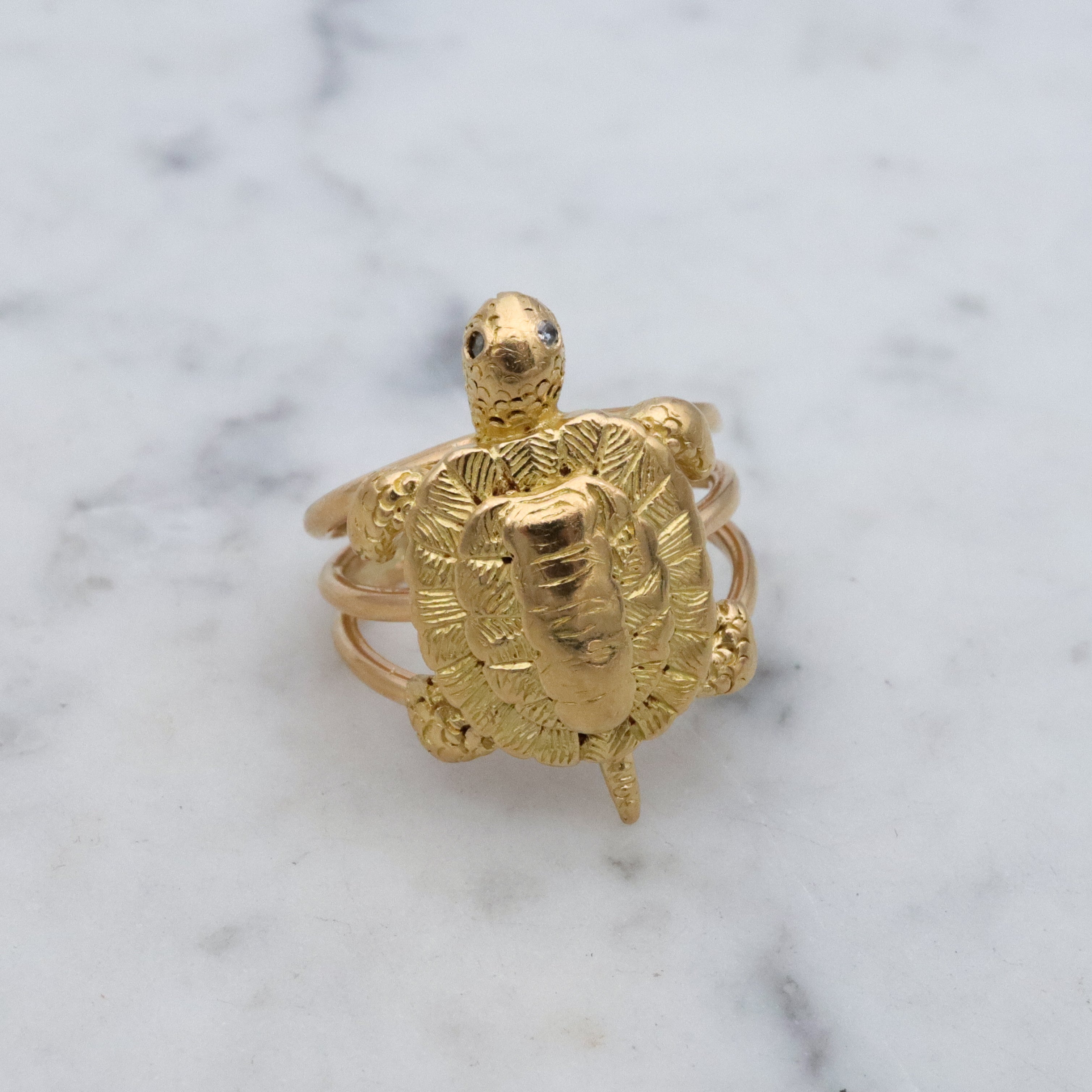 Vintage 18k gold & diamond figural sea turtle ring, size 6