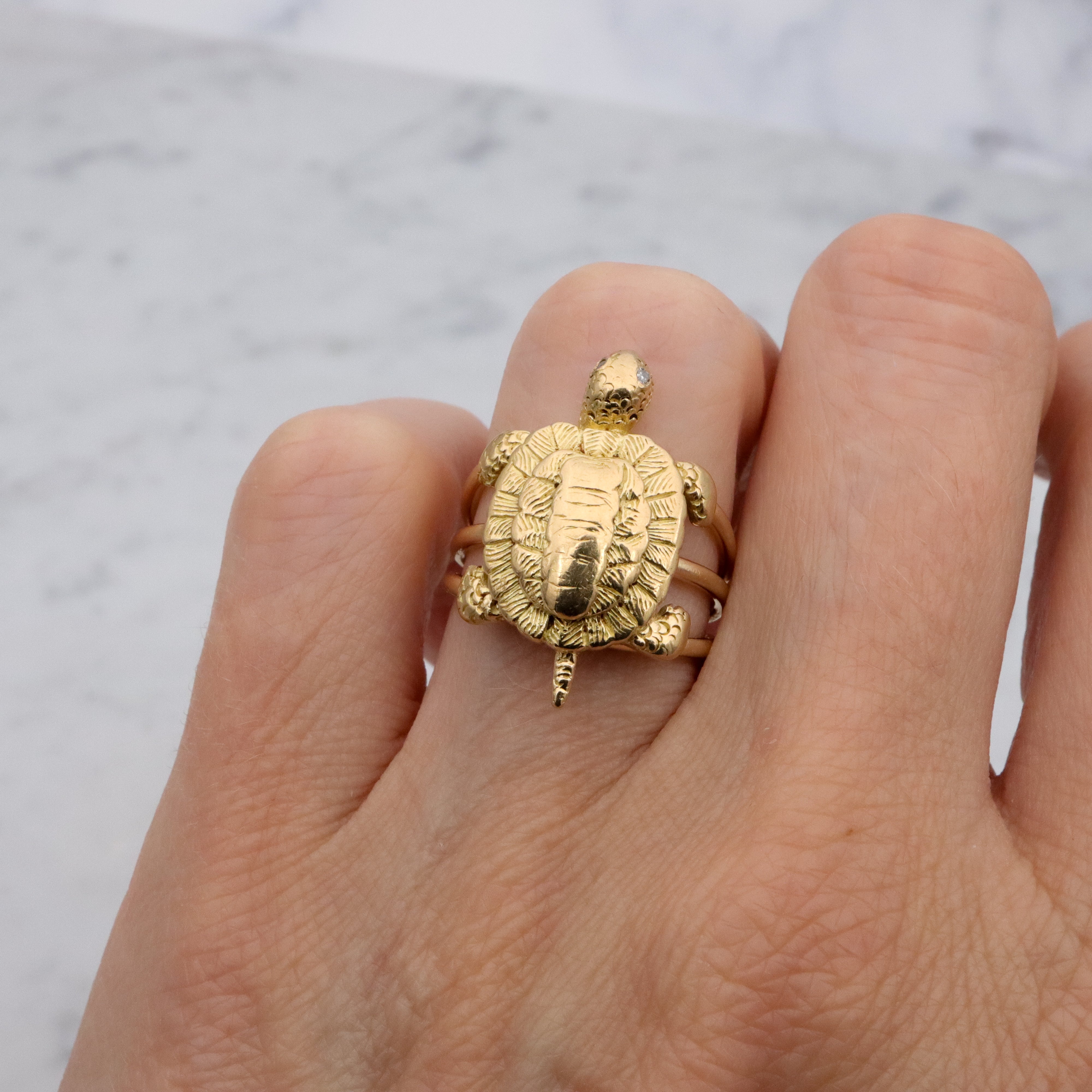 Vintage 18k gold & diamond figural sea turtle ring, size 6