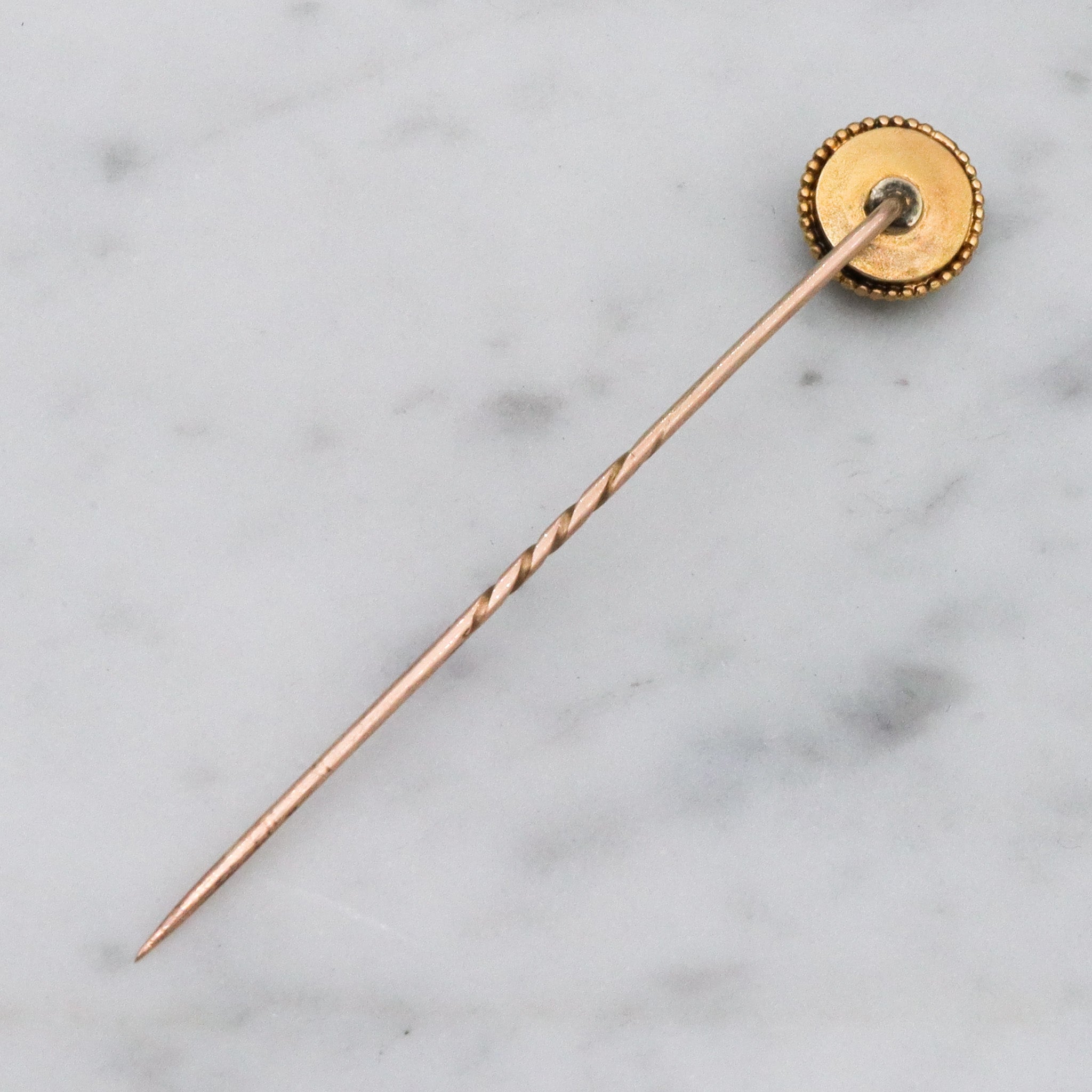 Antique Victorian agate & pearl mourning gilt metal stick pin