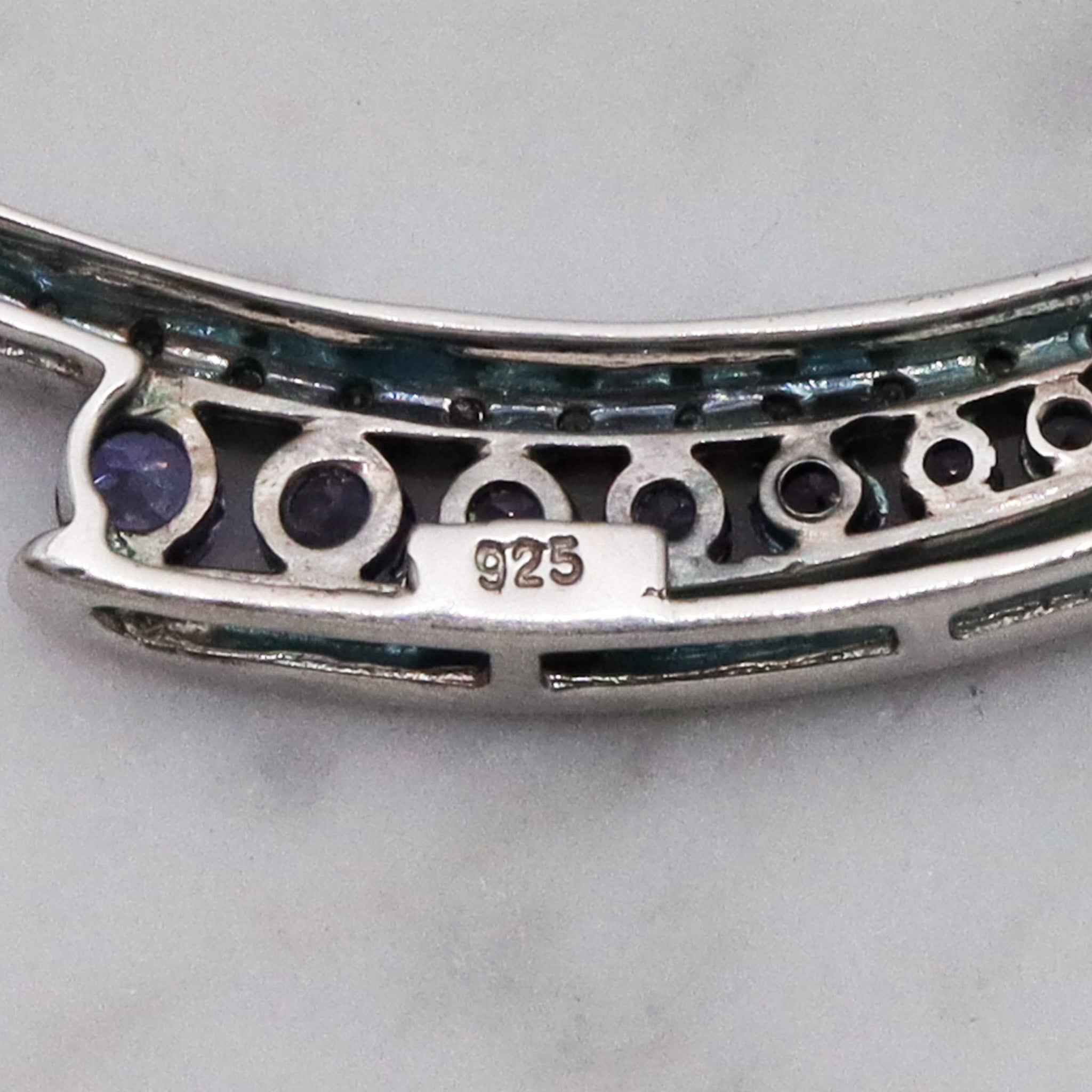 Retro sterling silver tanzanite & diamond pendant necklace