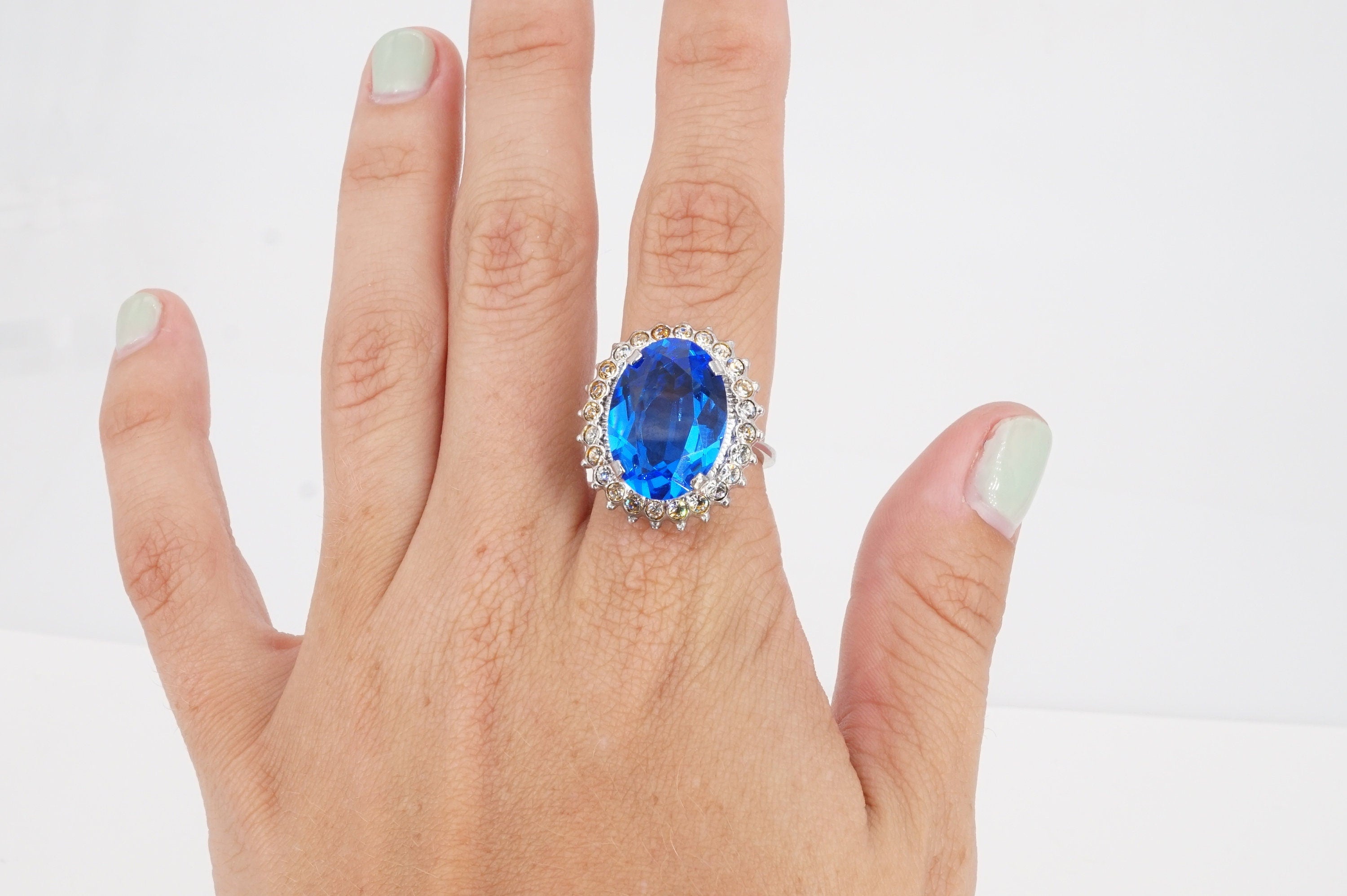 size 8 rhodium plated sterling silver glass cocktail art deco ring