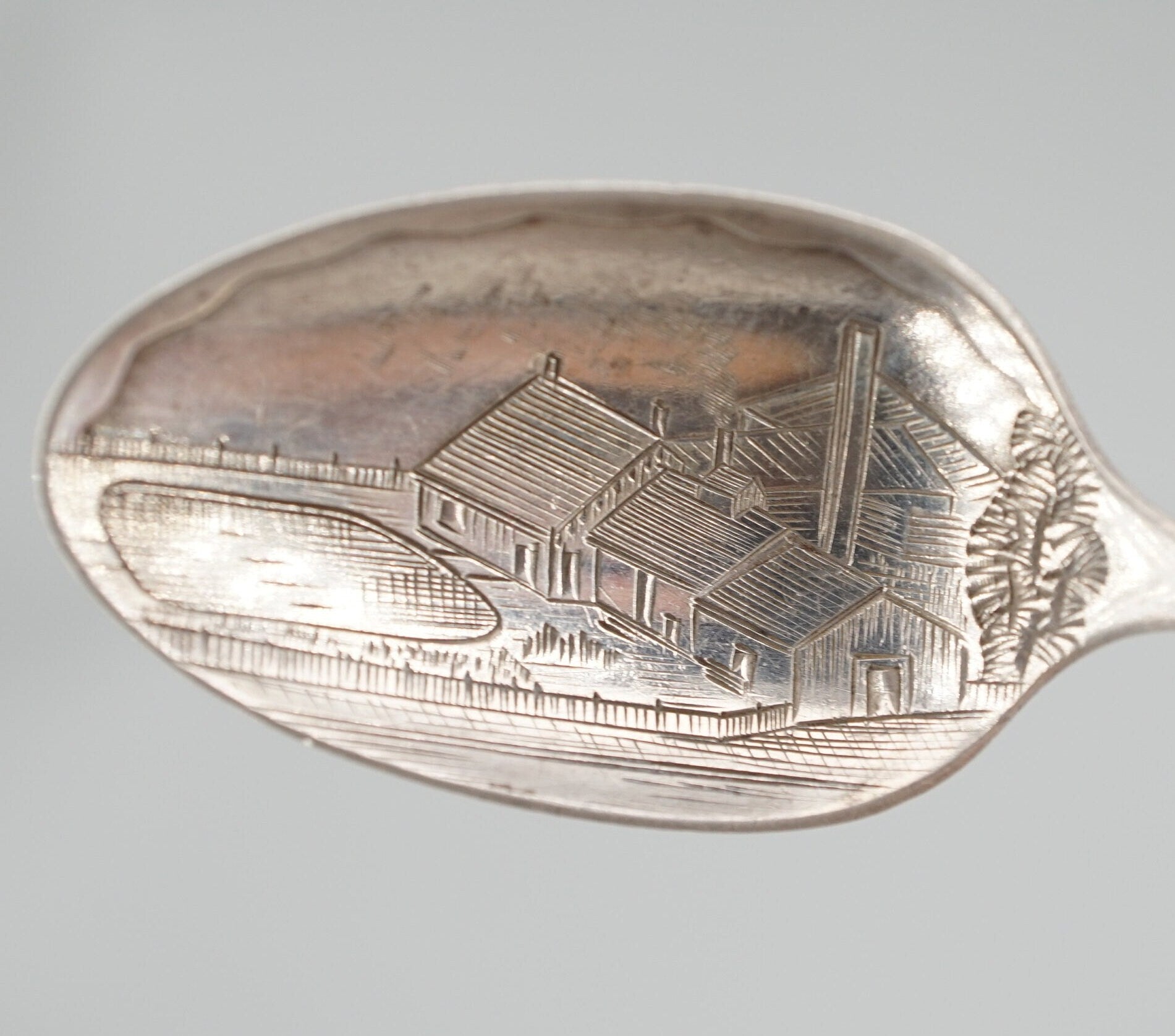 Antique Wallace Sterling Bellafonte Pennsylvania Souvenir Spoon with Carved Bowl