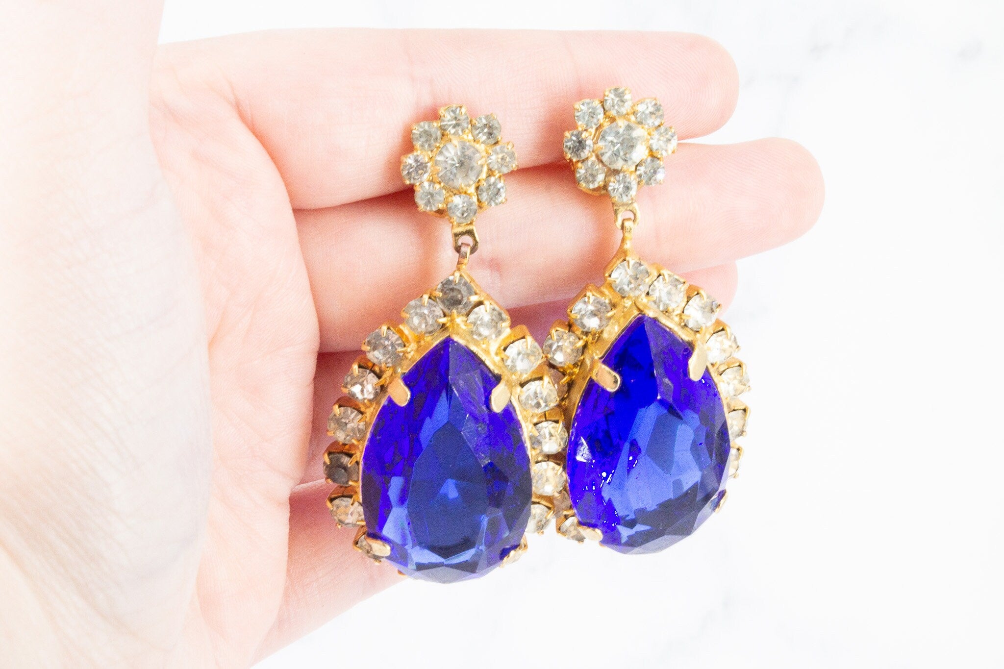 Vintage Massive Gold-tone Sapphire Crystal Drop Clip On Earrings