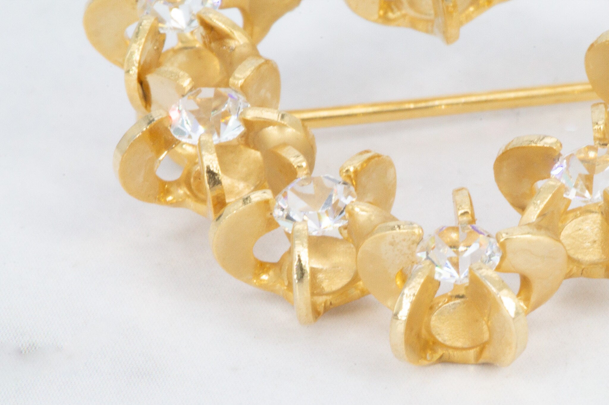 Vintage Gold Plated Star Set Rhinestone Brooch