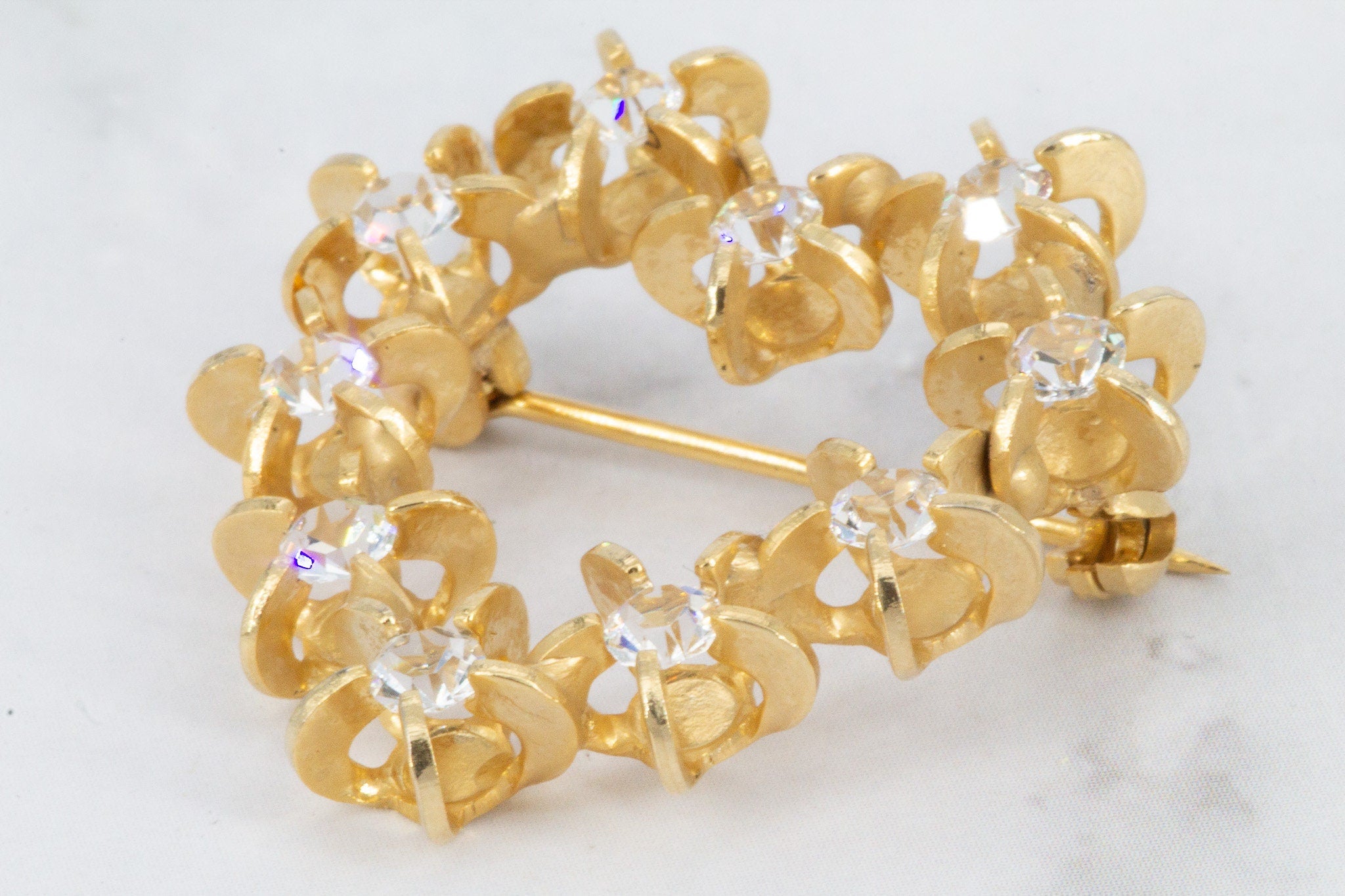 Vintage Gold Plated Star Set Rhinestone Brooch