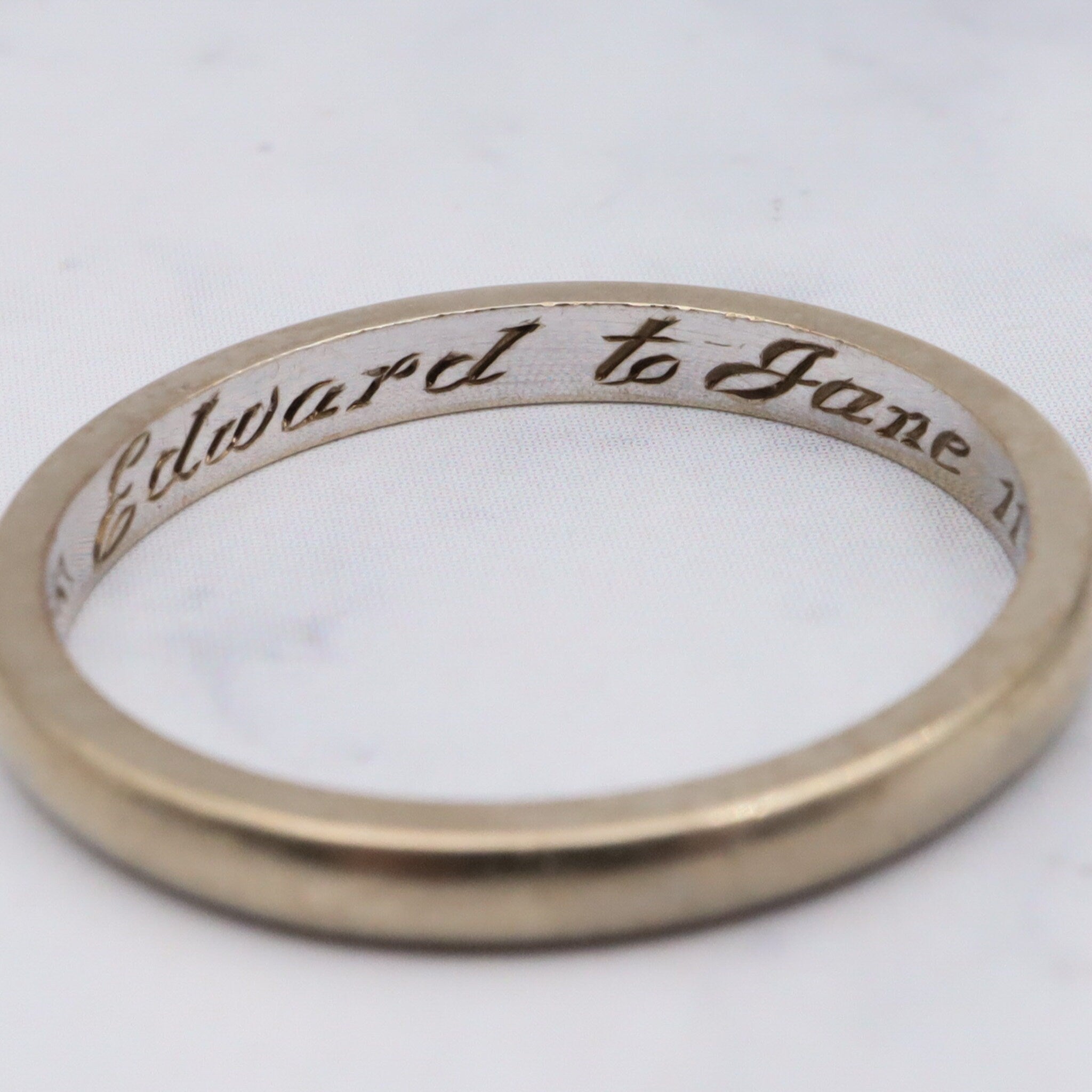 Vintage 1965 14k white gold 2mm band inscribed "Edward to Jane" size 5.75