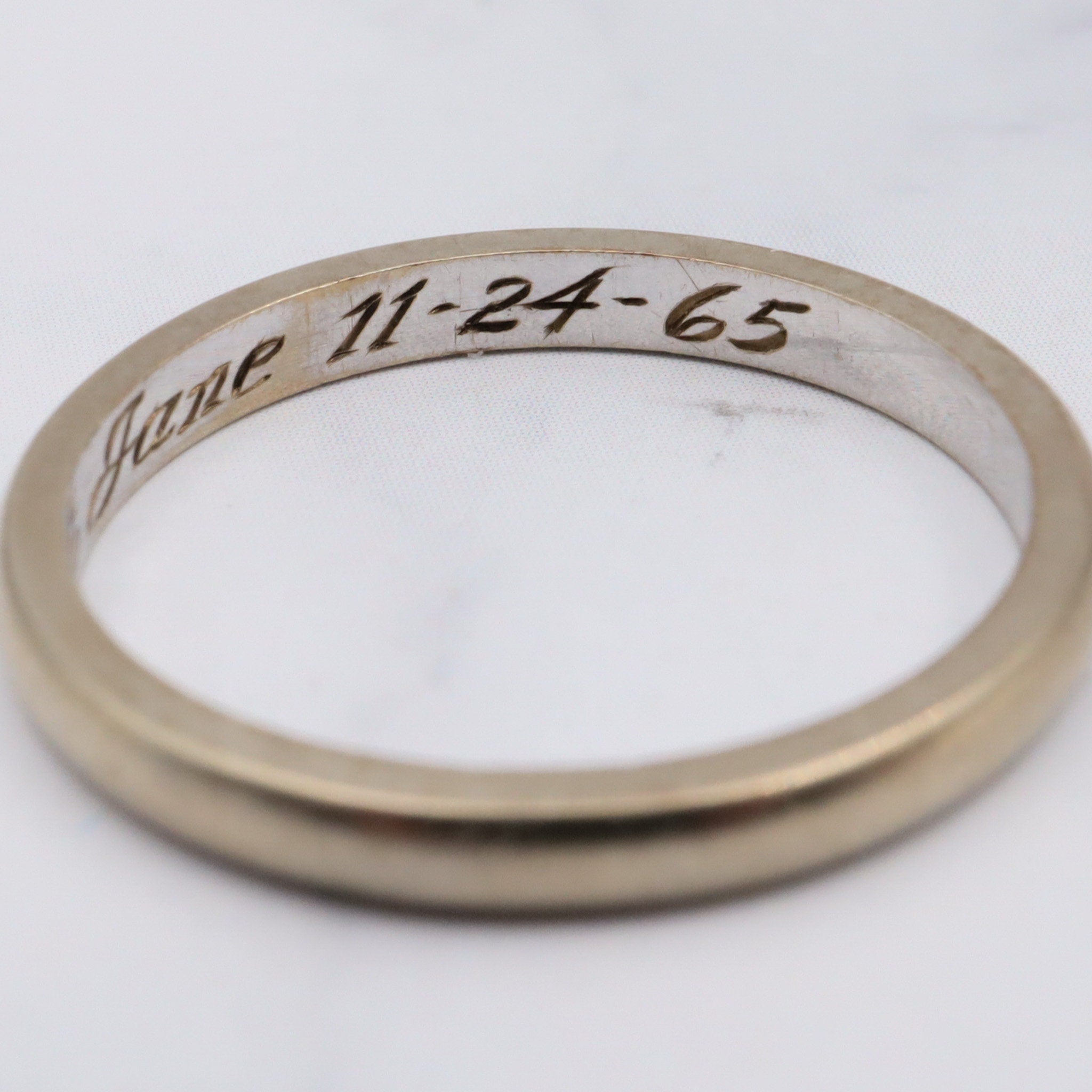 Vintage 1965 14k white gold 2mm band inscribed "Edward to Jane" size 5.75