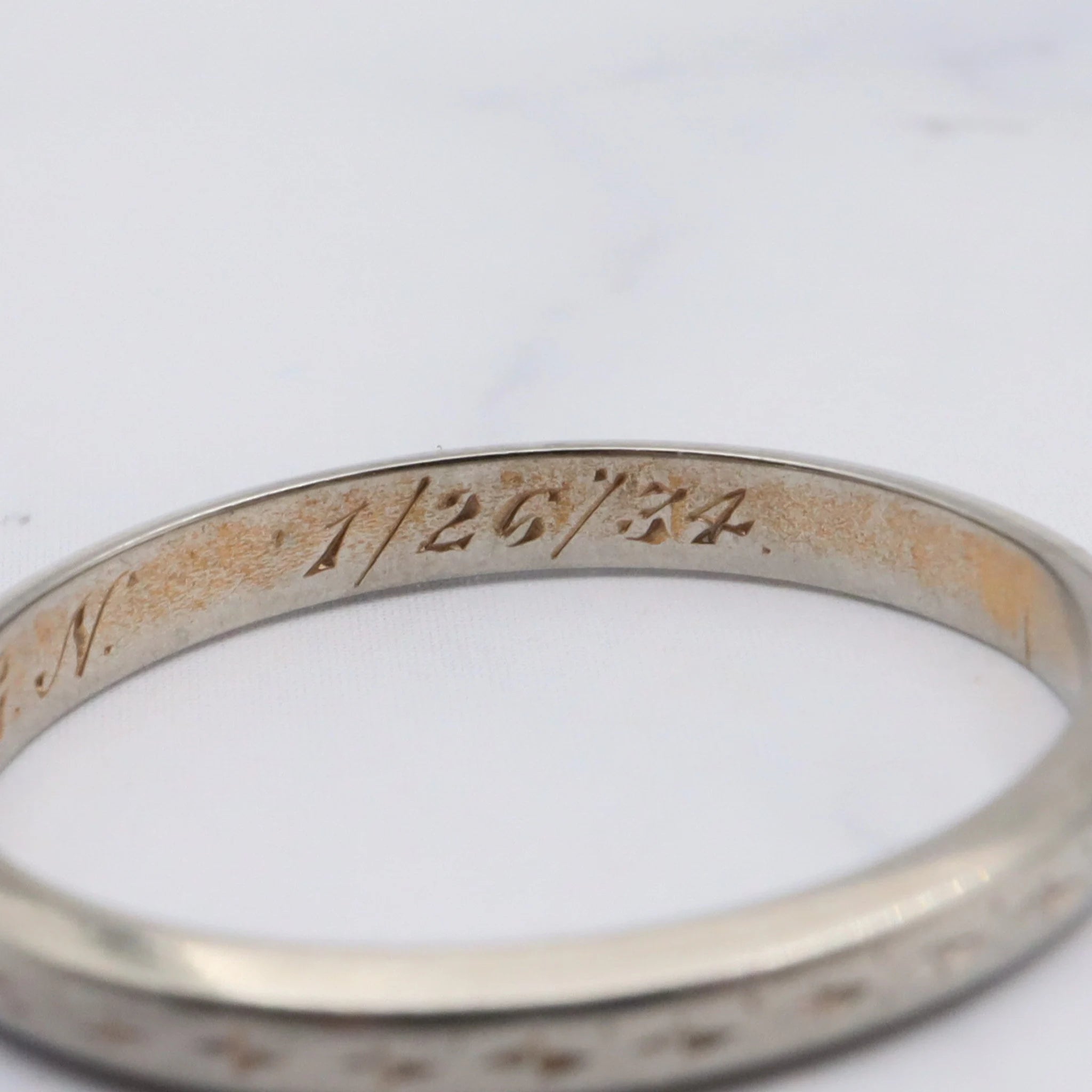 Vintage 1934 18K White Gold Etched Design Band with Initials - Size 5.5