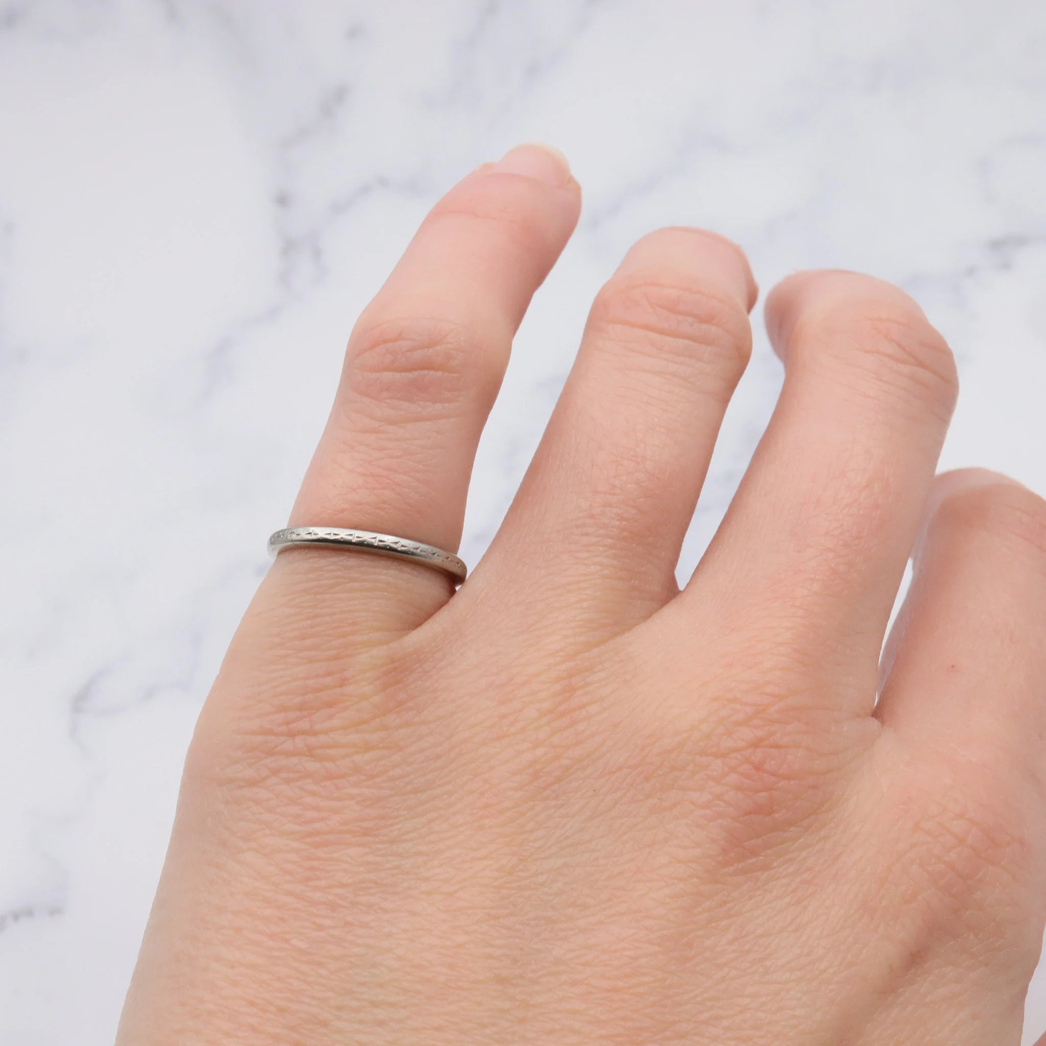 Vintage 1934 18K White Gold Etched Design Band with Initials - Size 5.5