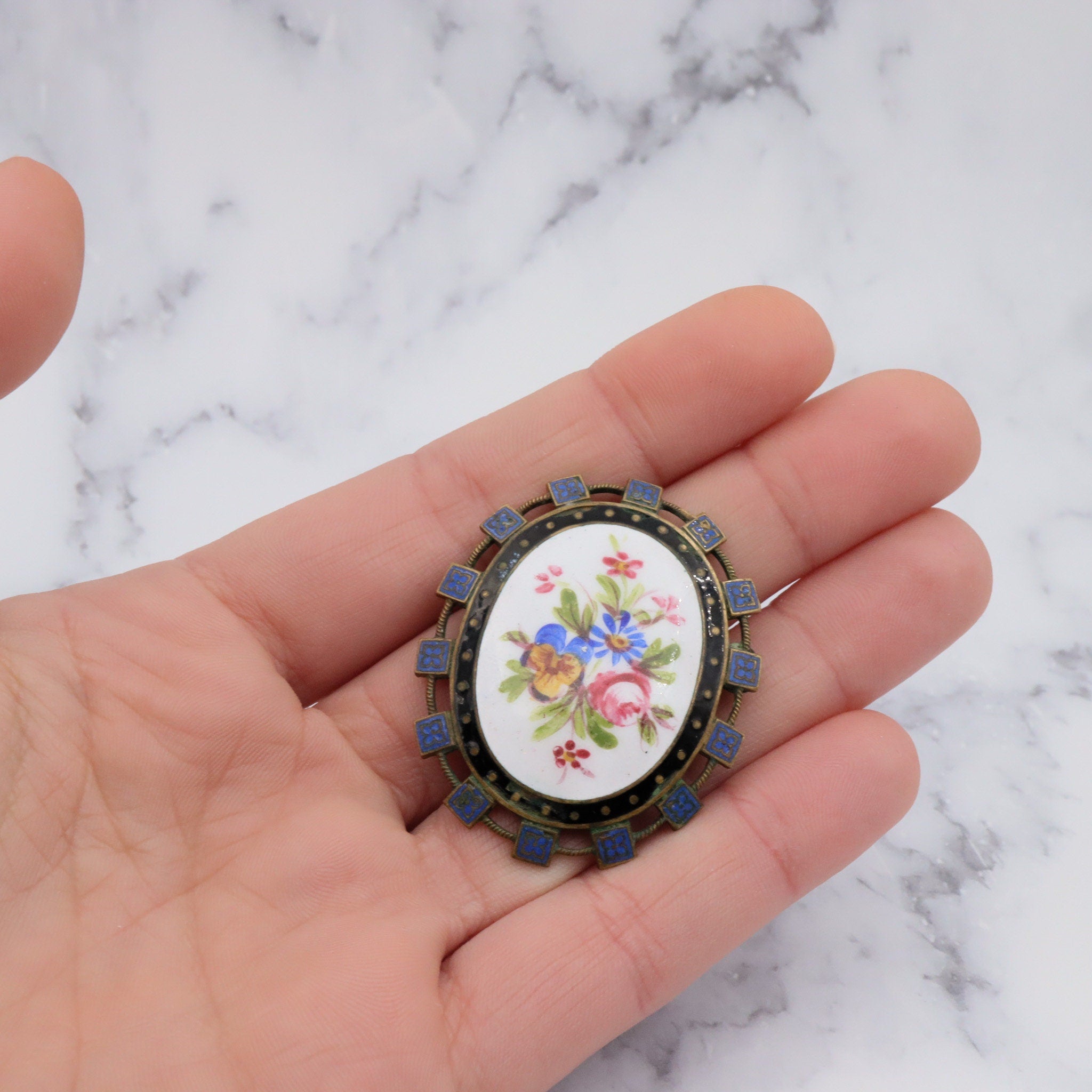 Antique Victorian hand-painted enamel and gilt metal brooch