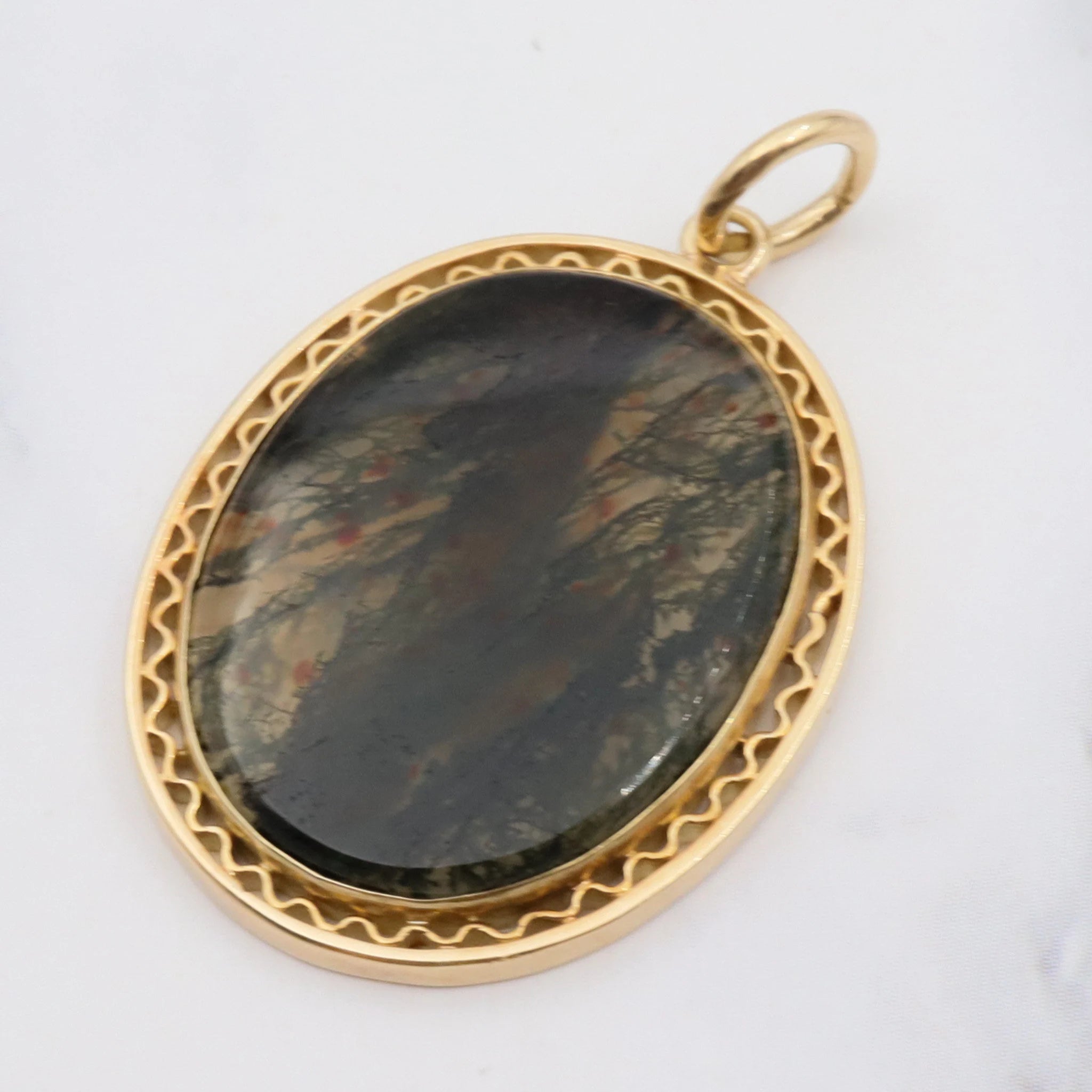 Antique 15k gold moss agate pendant