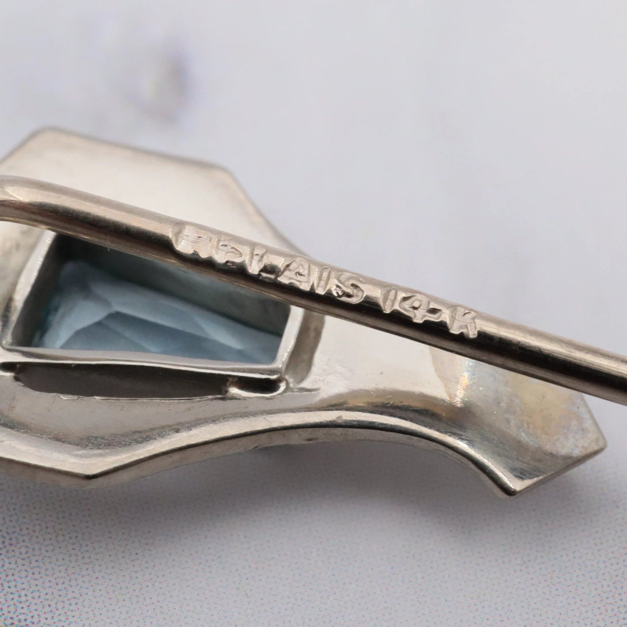 Antique Art Deco Belais 14k white gold & aquamarine stick pin
