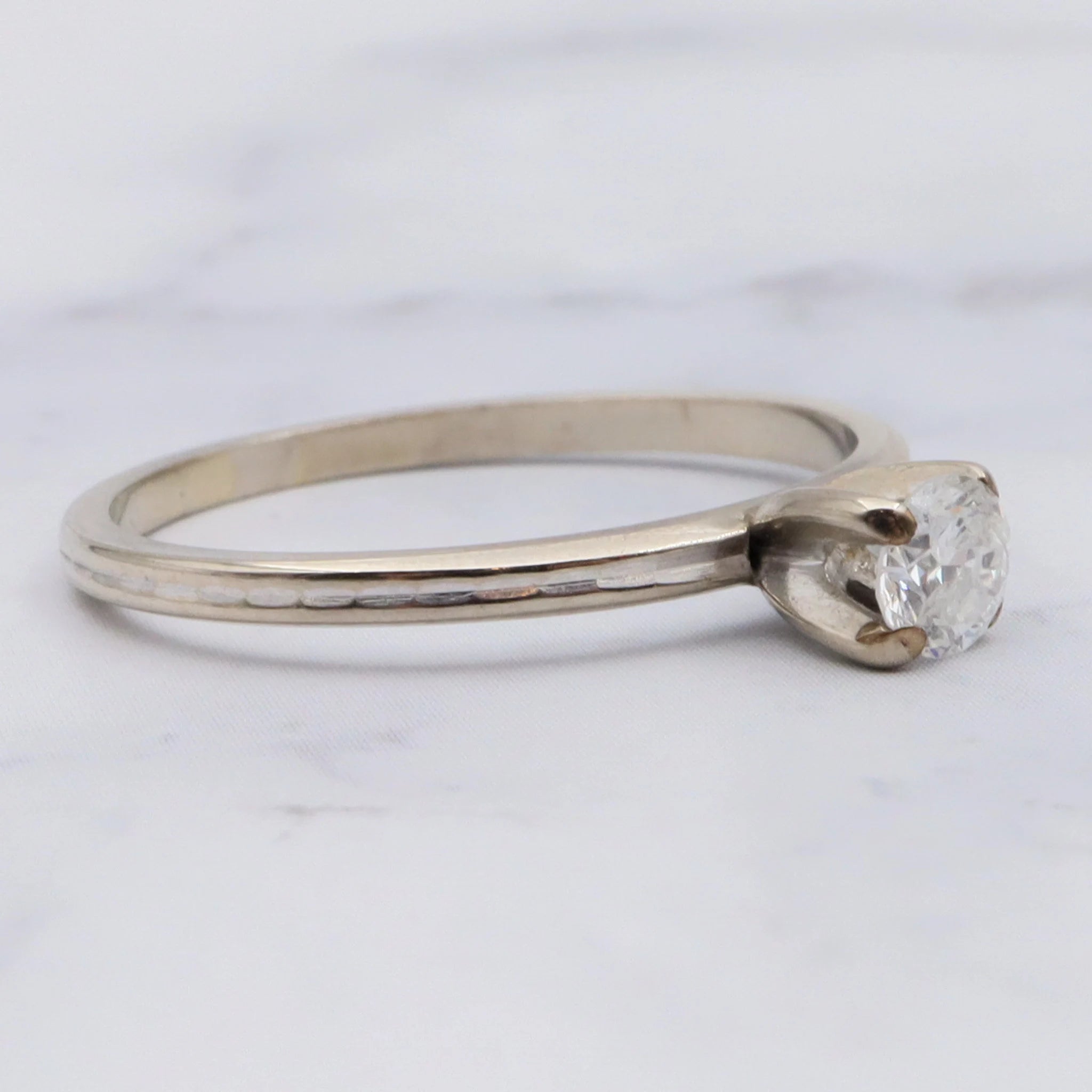 Antique Art Deco 14k white gold .25ct diamond solitaire ring, size 7.25