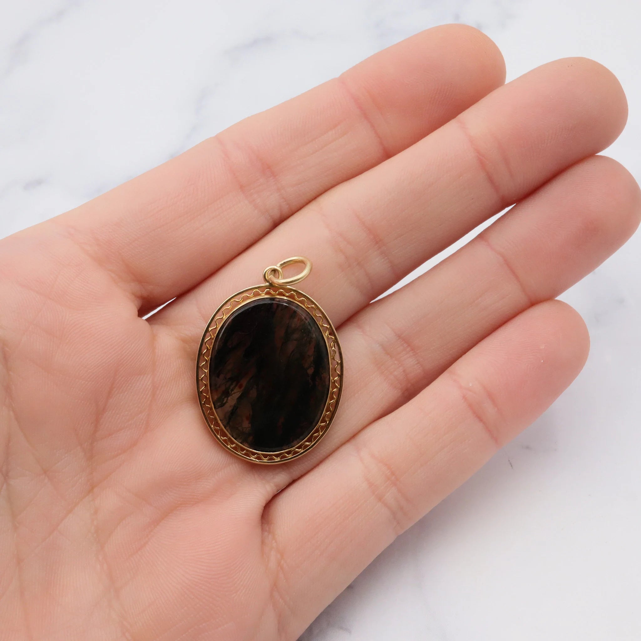 Antique 15k gold moss agate pendant