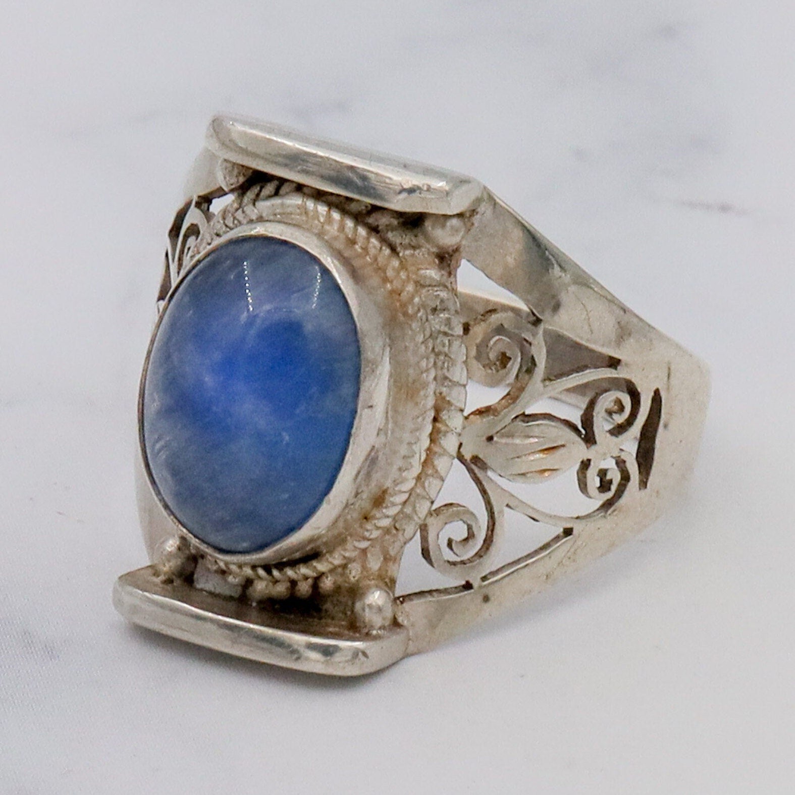 Vintage sterling and kyanite ring, sz 8.5