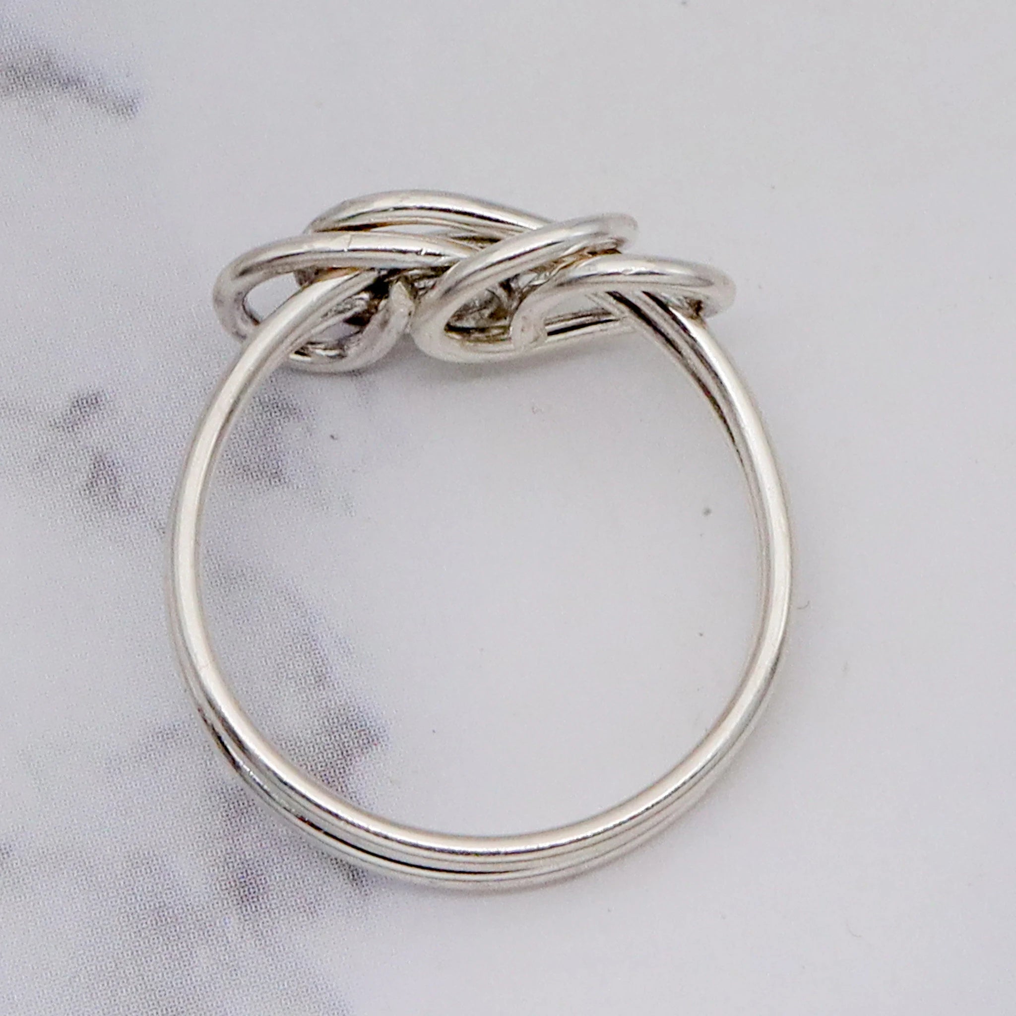 Vintage sterling silver wire wrapped ring, sz 4.5