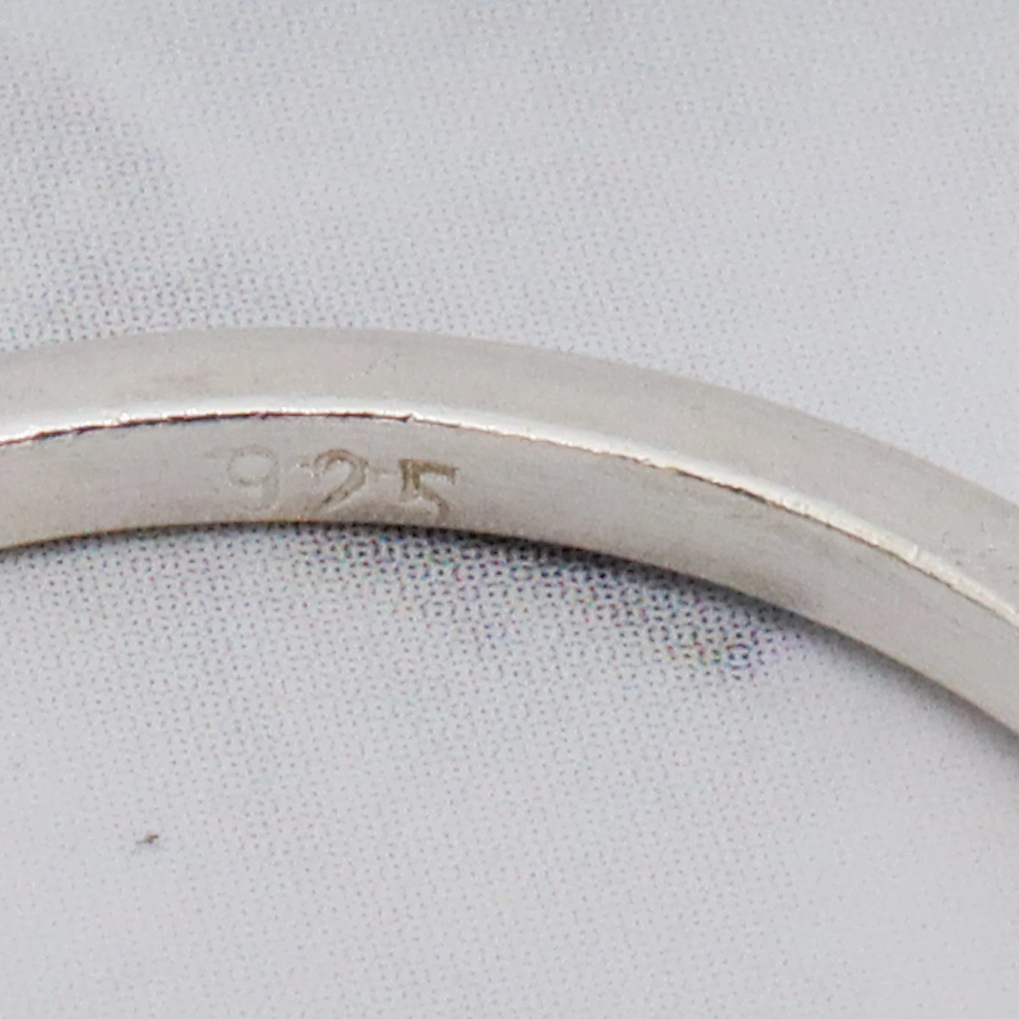 Simple Vintage Modern sterling & garnet ring, sz 8