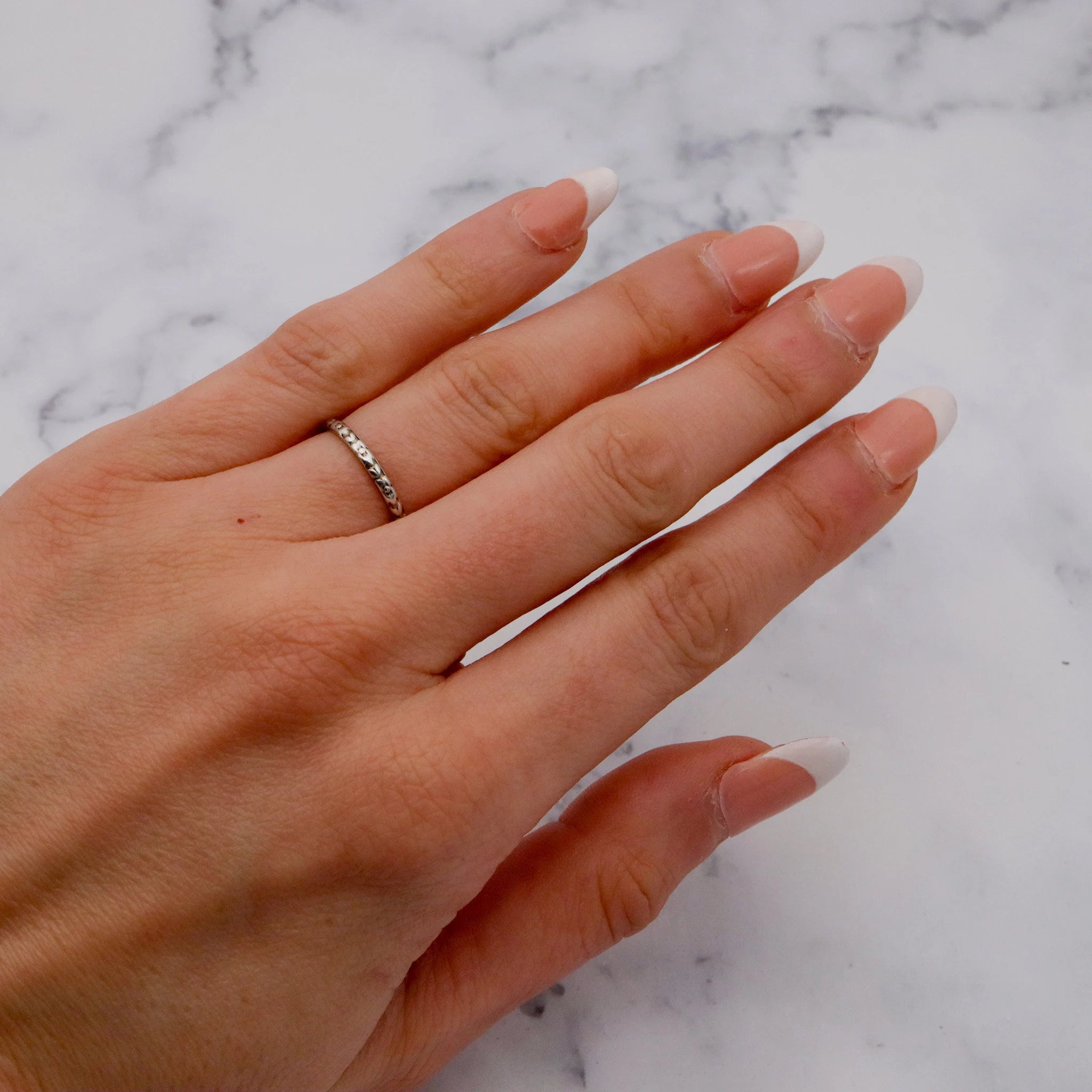 Antique Deco Uncas sterling forget me not band, sz 6.25