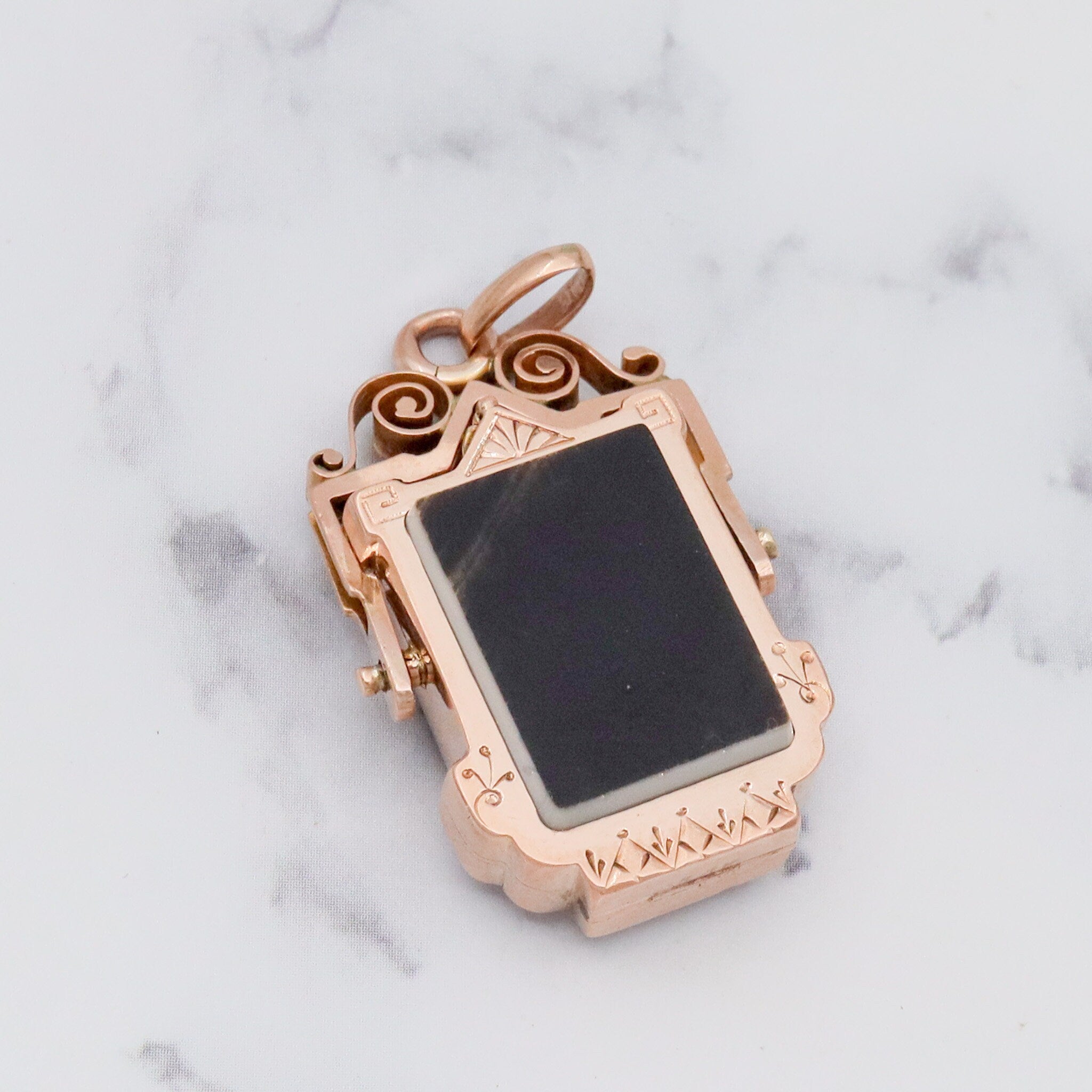 Antique Aesthetic Period 14k gold Queen Victoria hardstone carved cameo double sided flip locket pendant