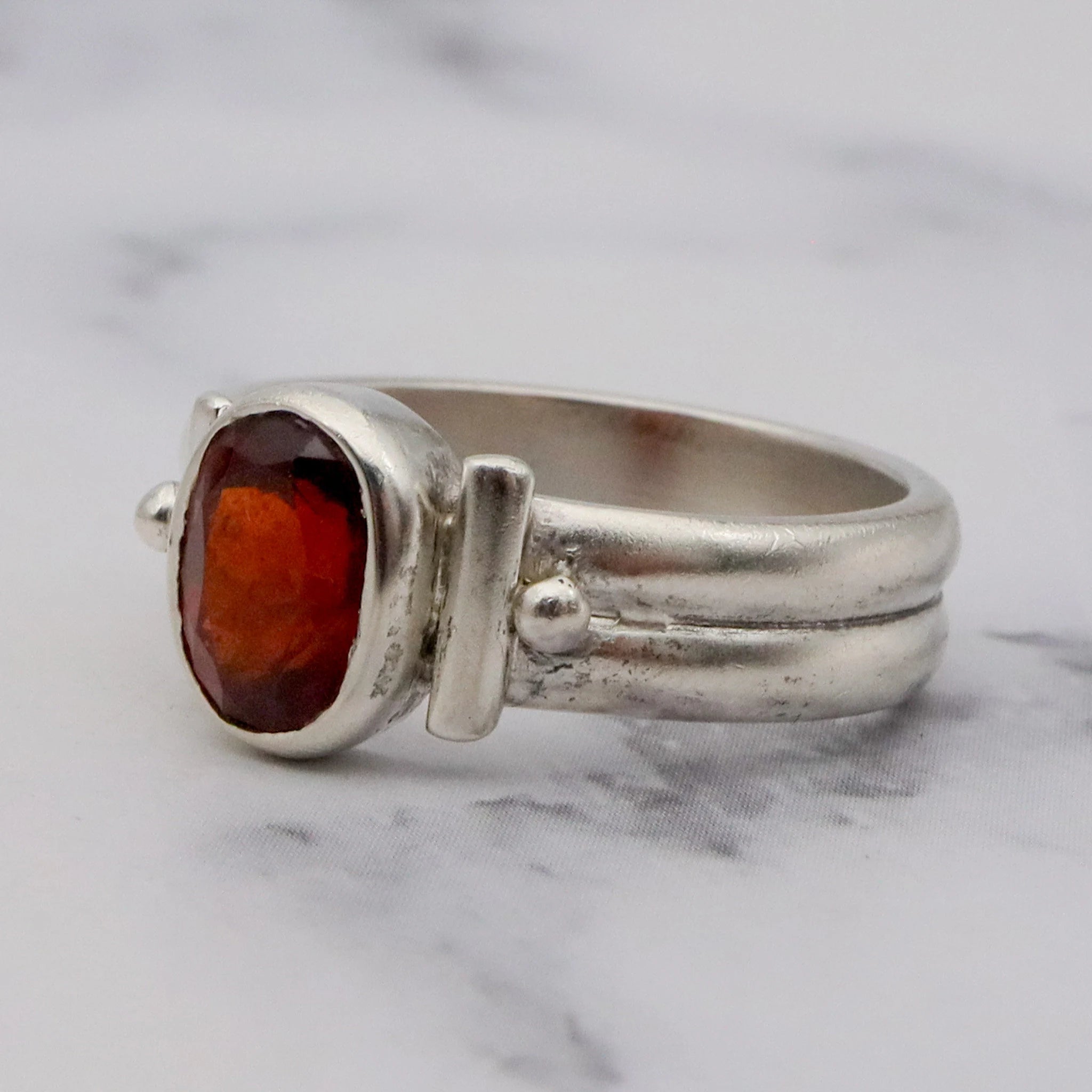 Vintage Modern sterling & garnet ring, sz 6.5