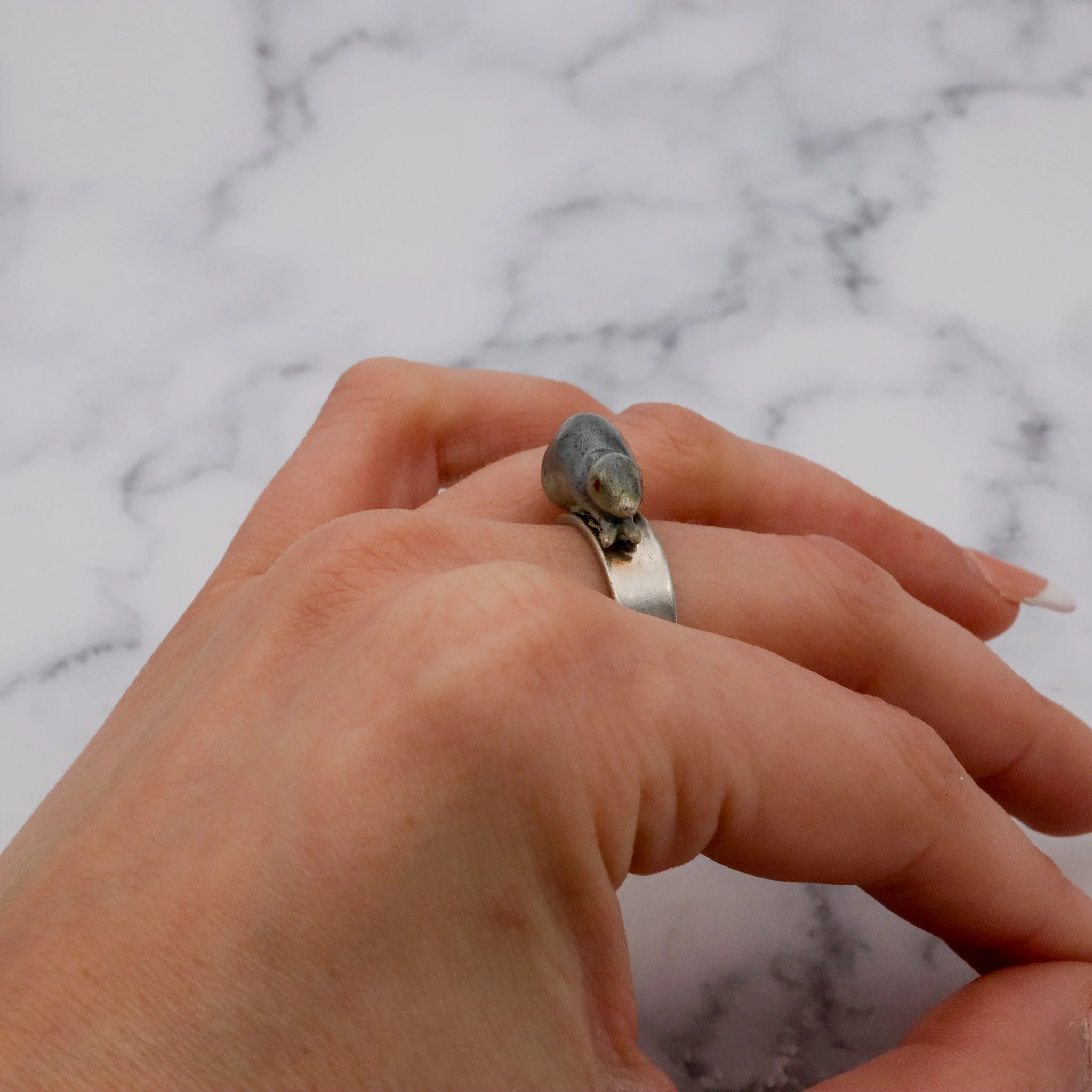 Antique Chinese sterling handmade enameled figural rat ring, adj. sz 8