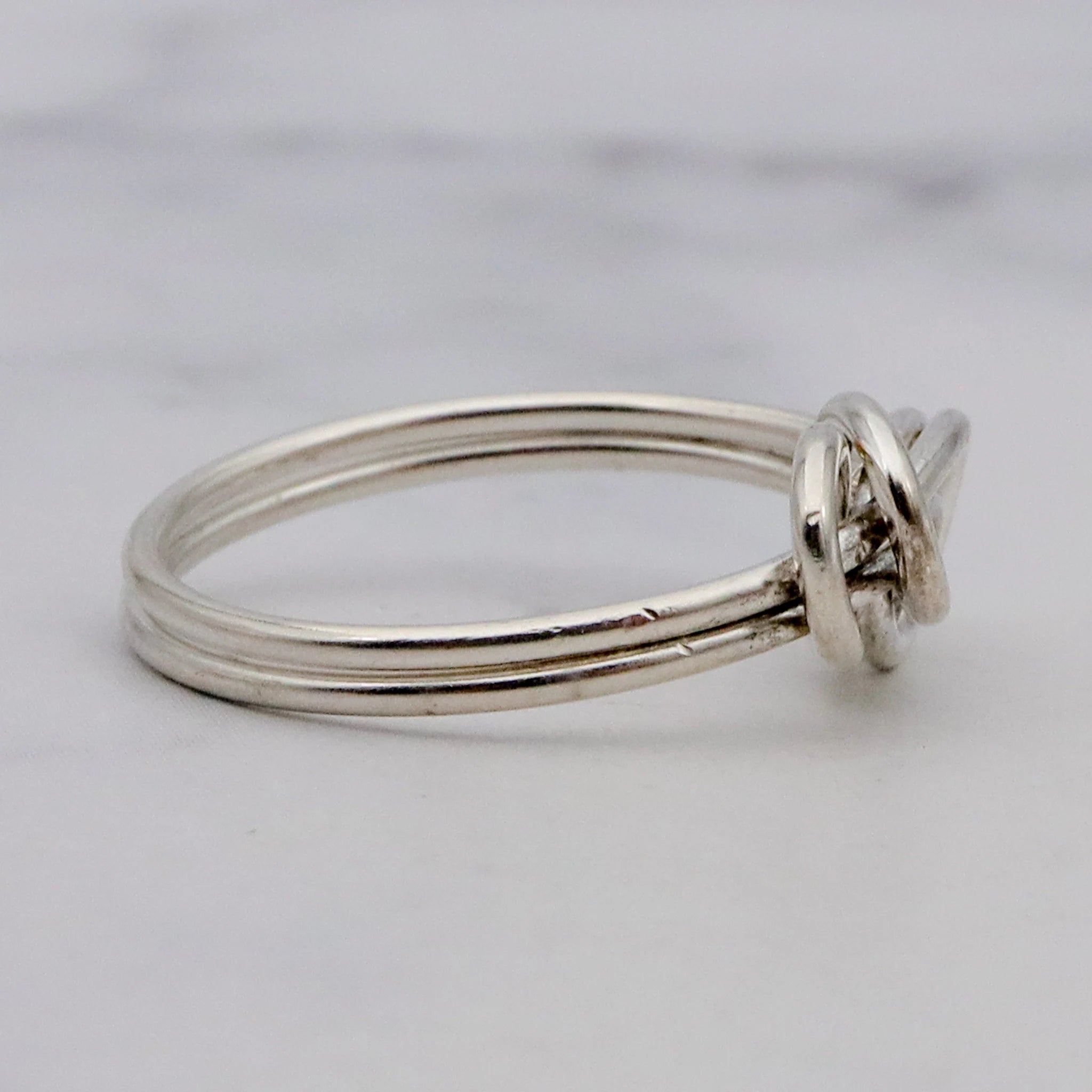 Vintage sterling silver wire wrapped ring, sz 4.5