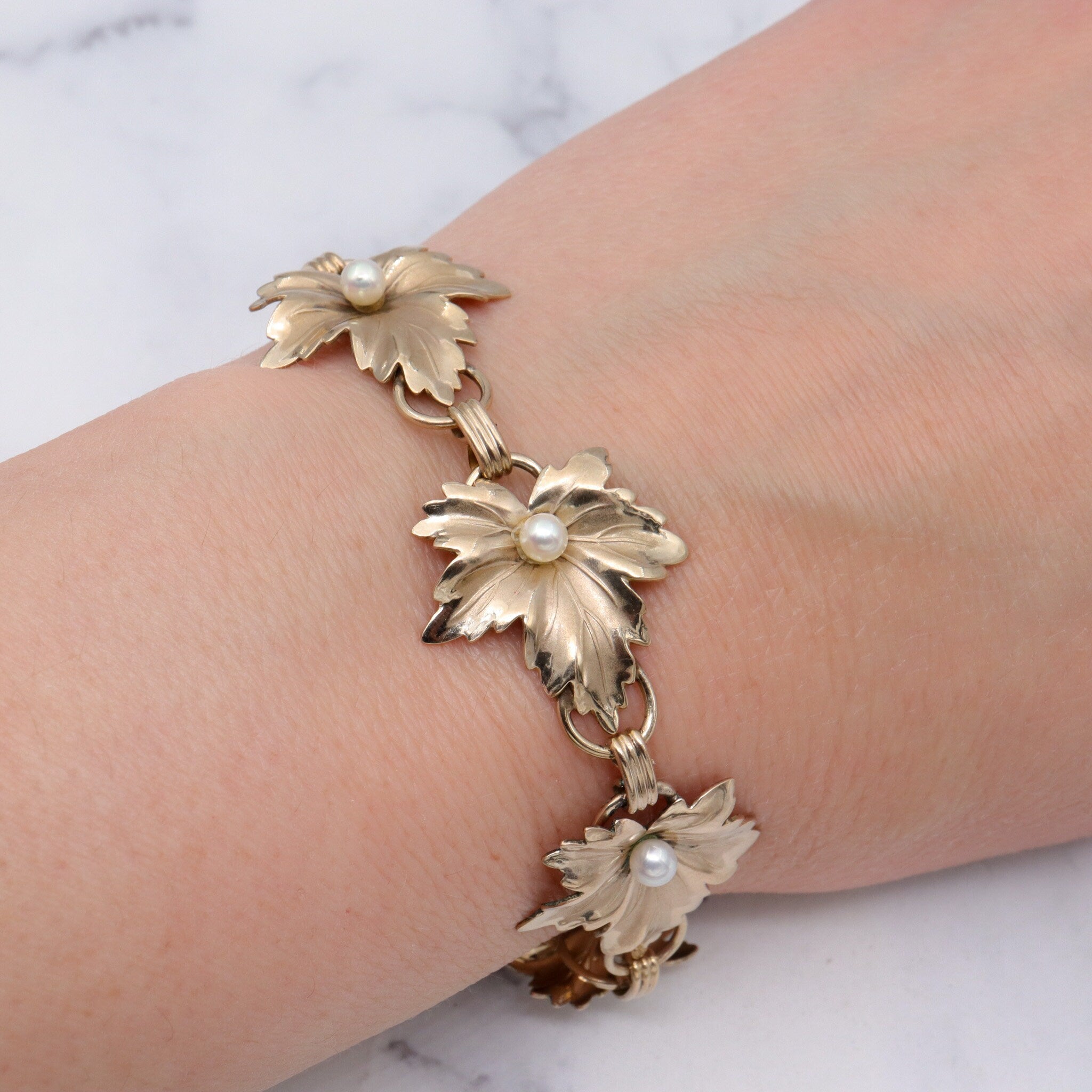 Retro 12k gold filled maple leaf link bracelet with genuine pearls