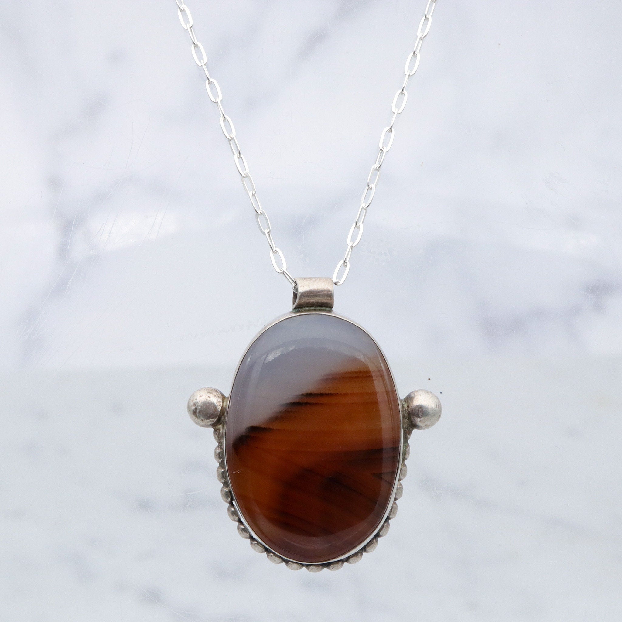 Vintage Native American sterling & banded agate pendant necklace, 18”