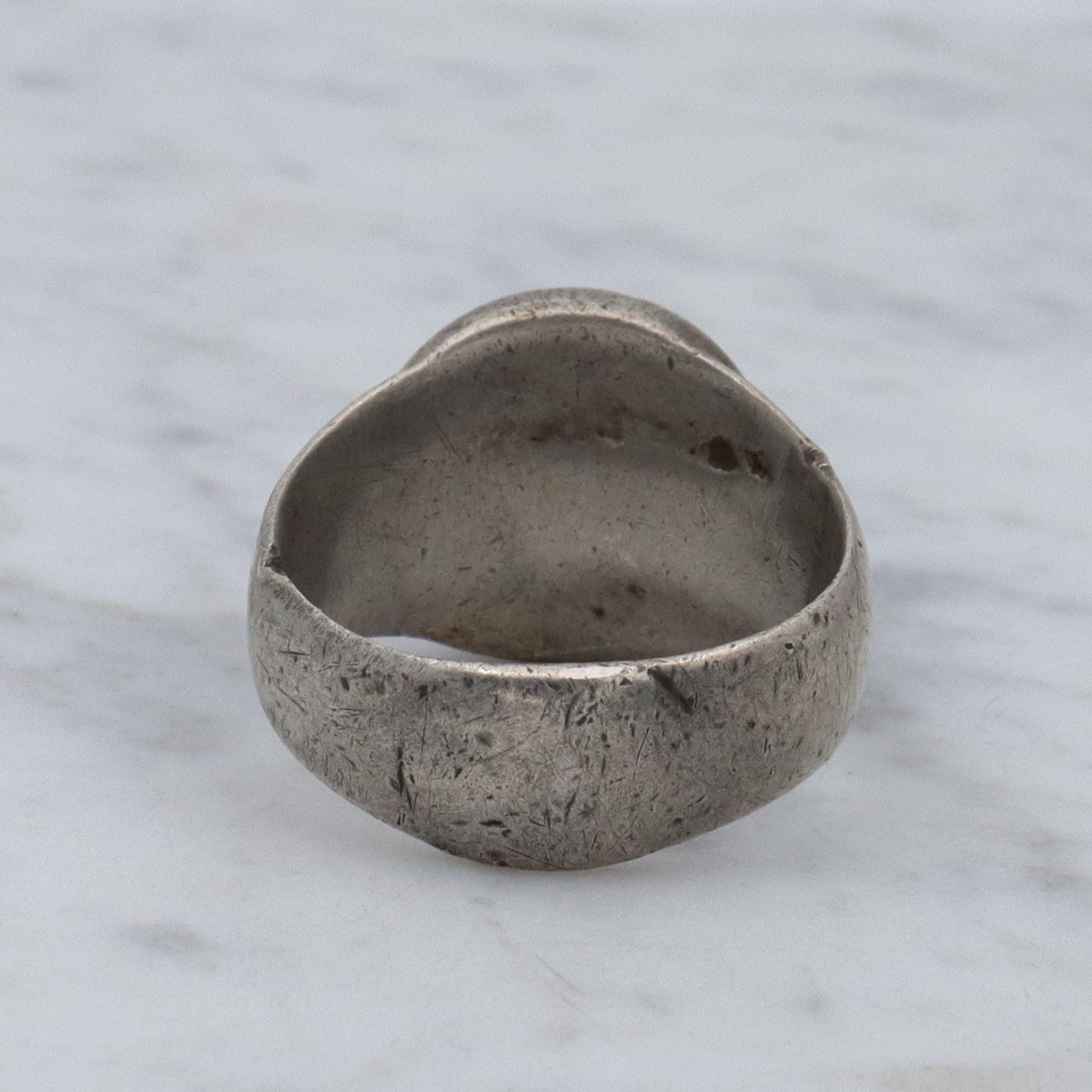 Ancient Middle Eastern silver signet ring, sz 9